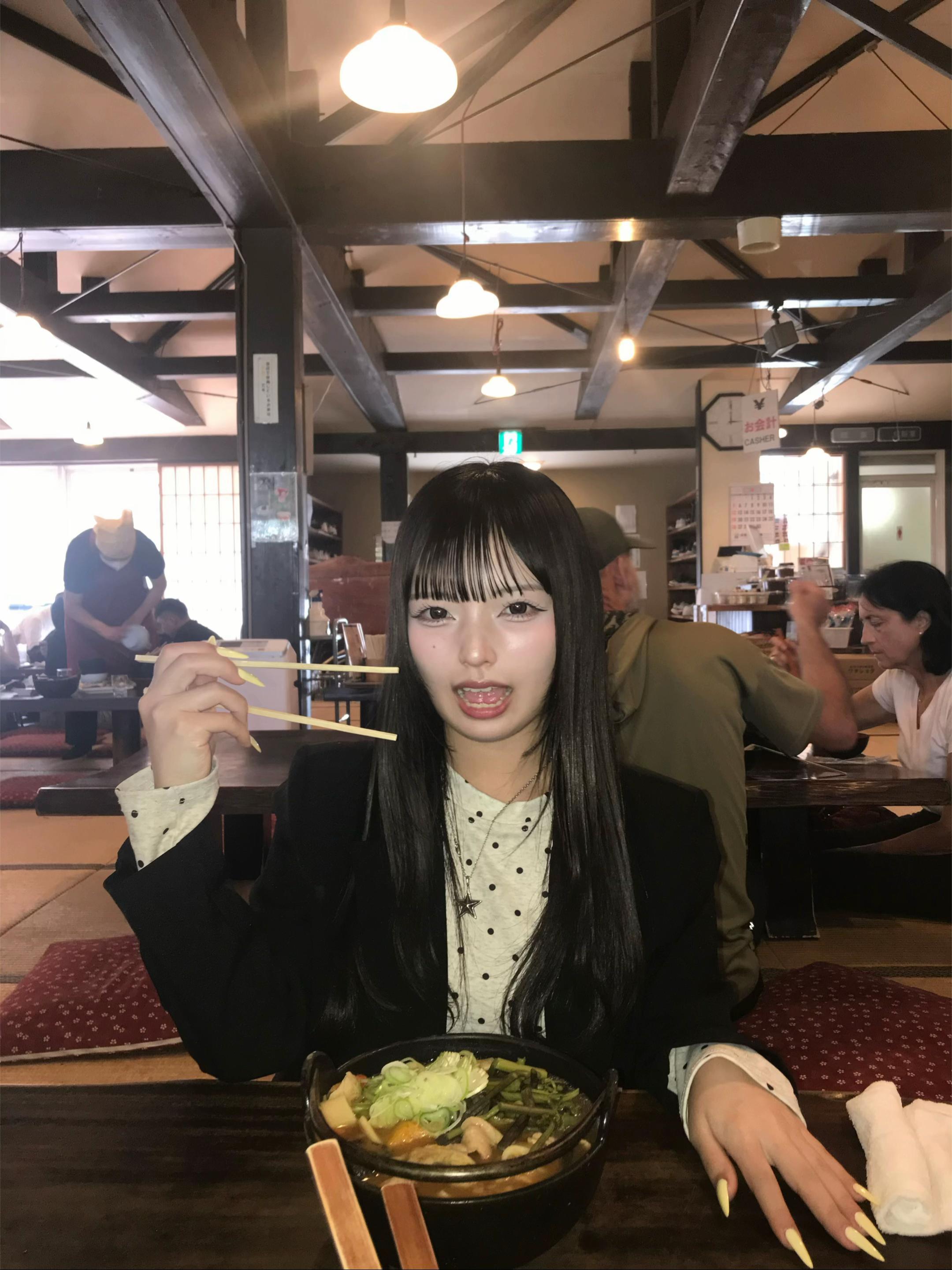@スズ