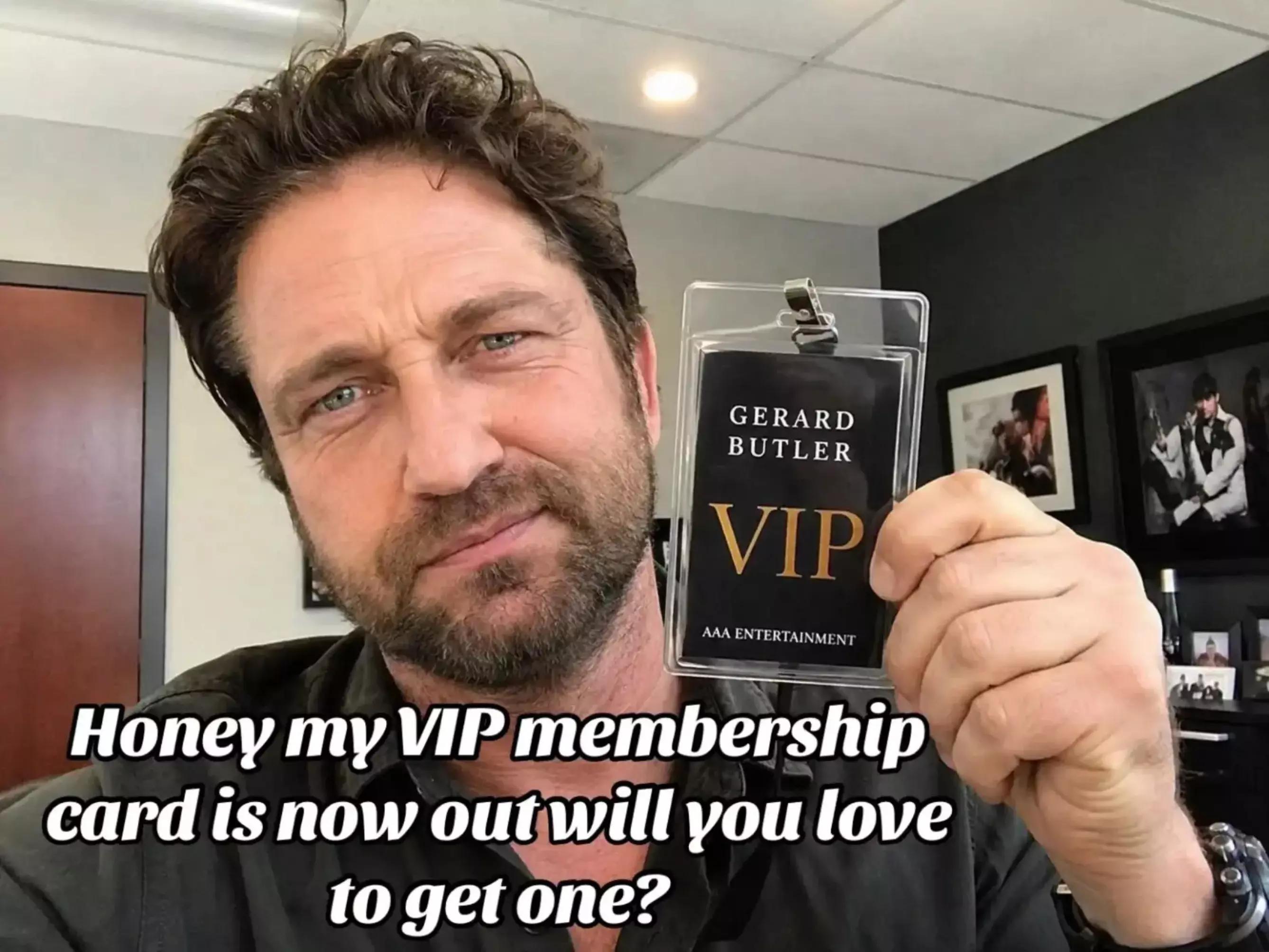 @Gerard Butler🧿