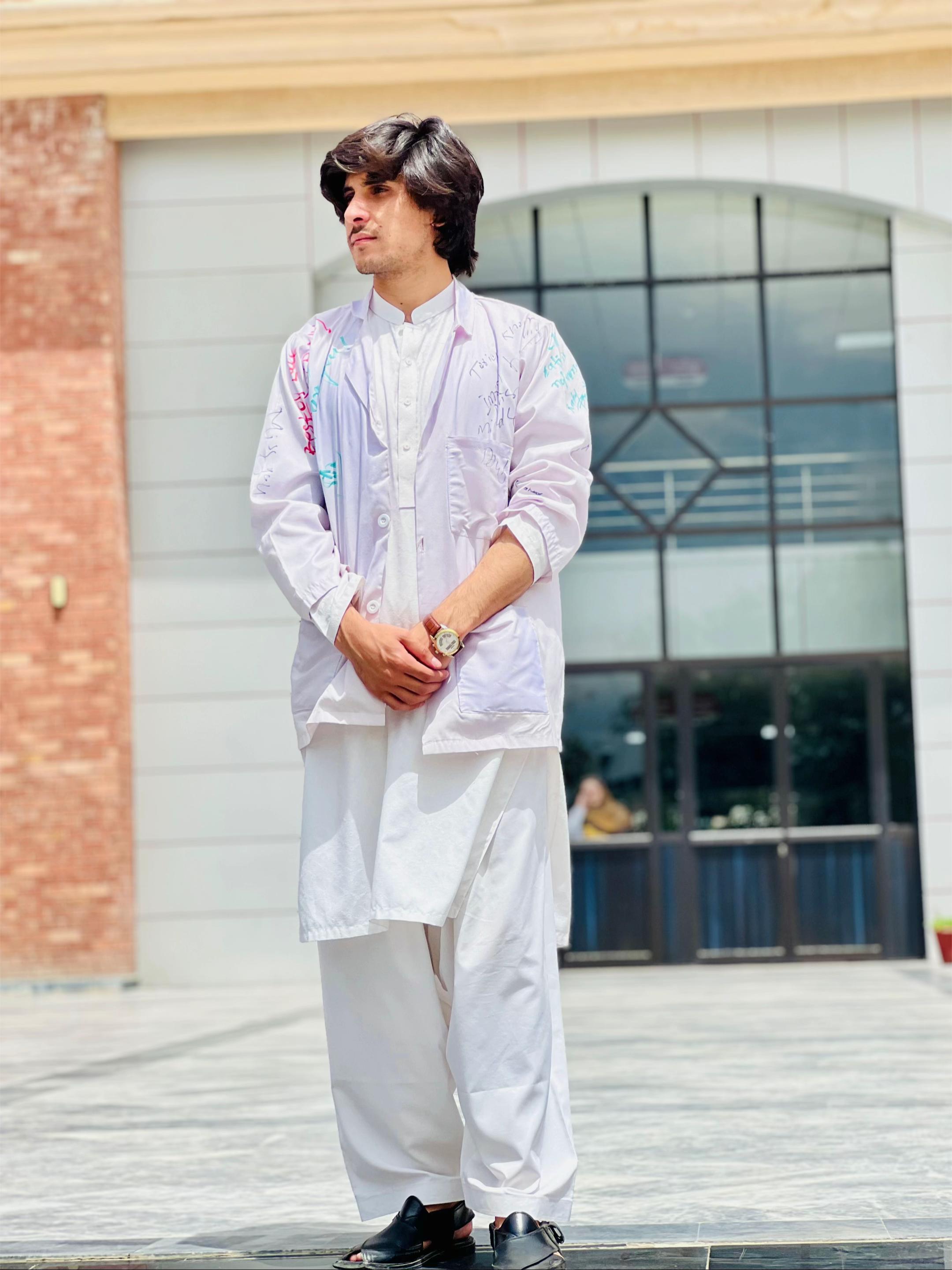 @Desi_boyz10