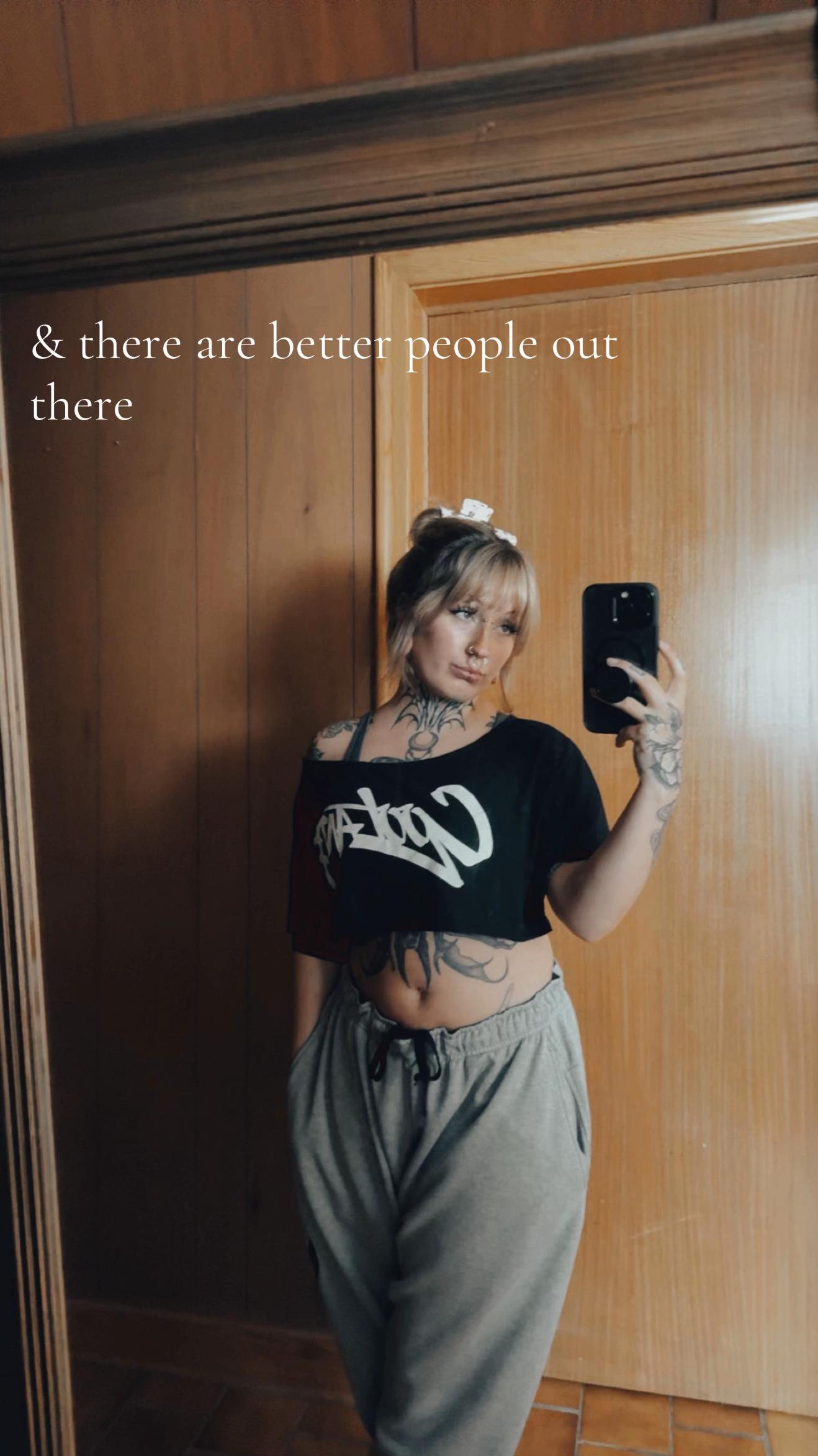 @Alesha Bee