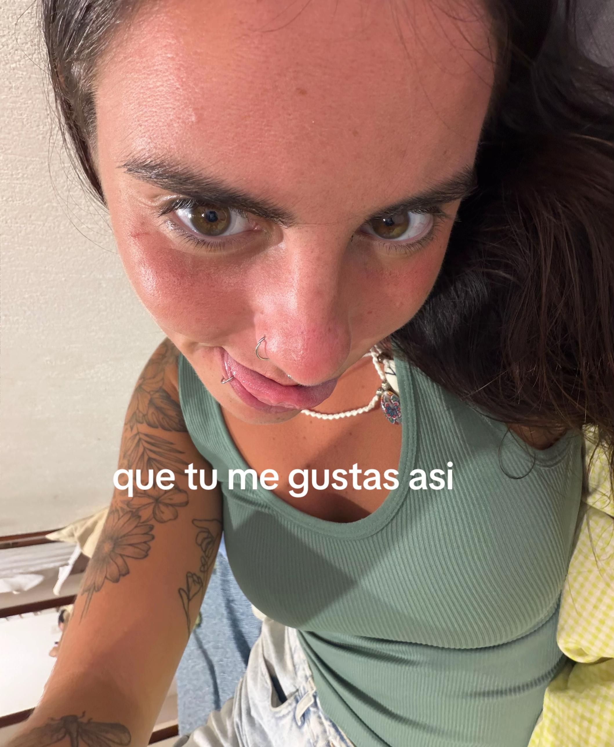 @lola