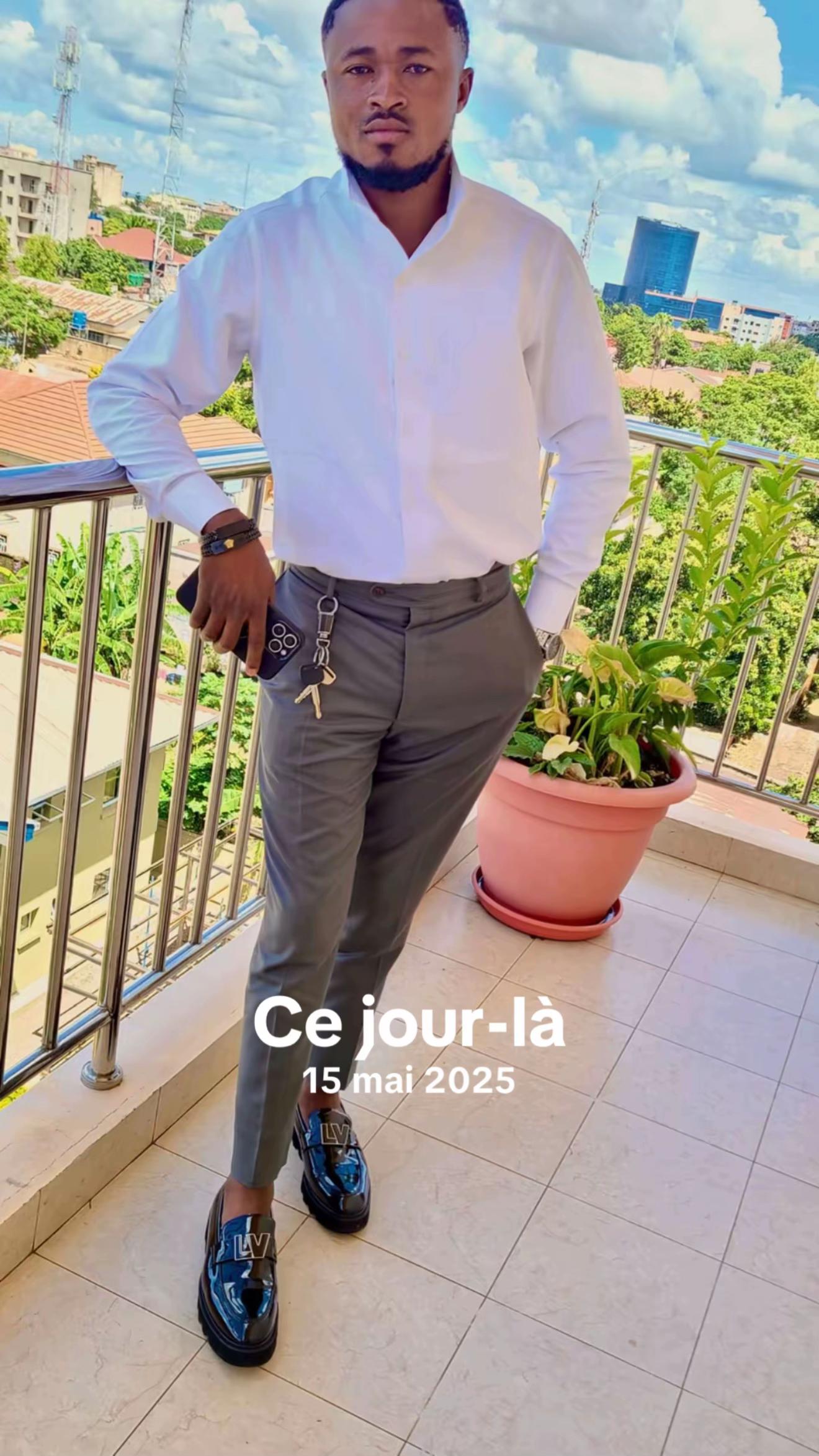 @Andreas Fils du Pouvoir 🇨🇩