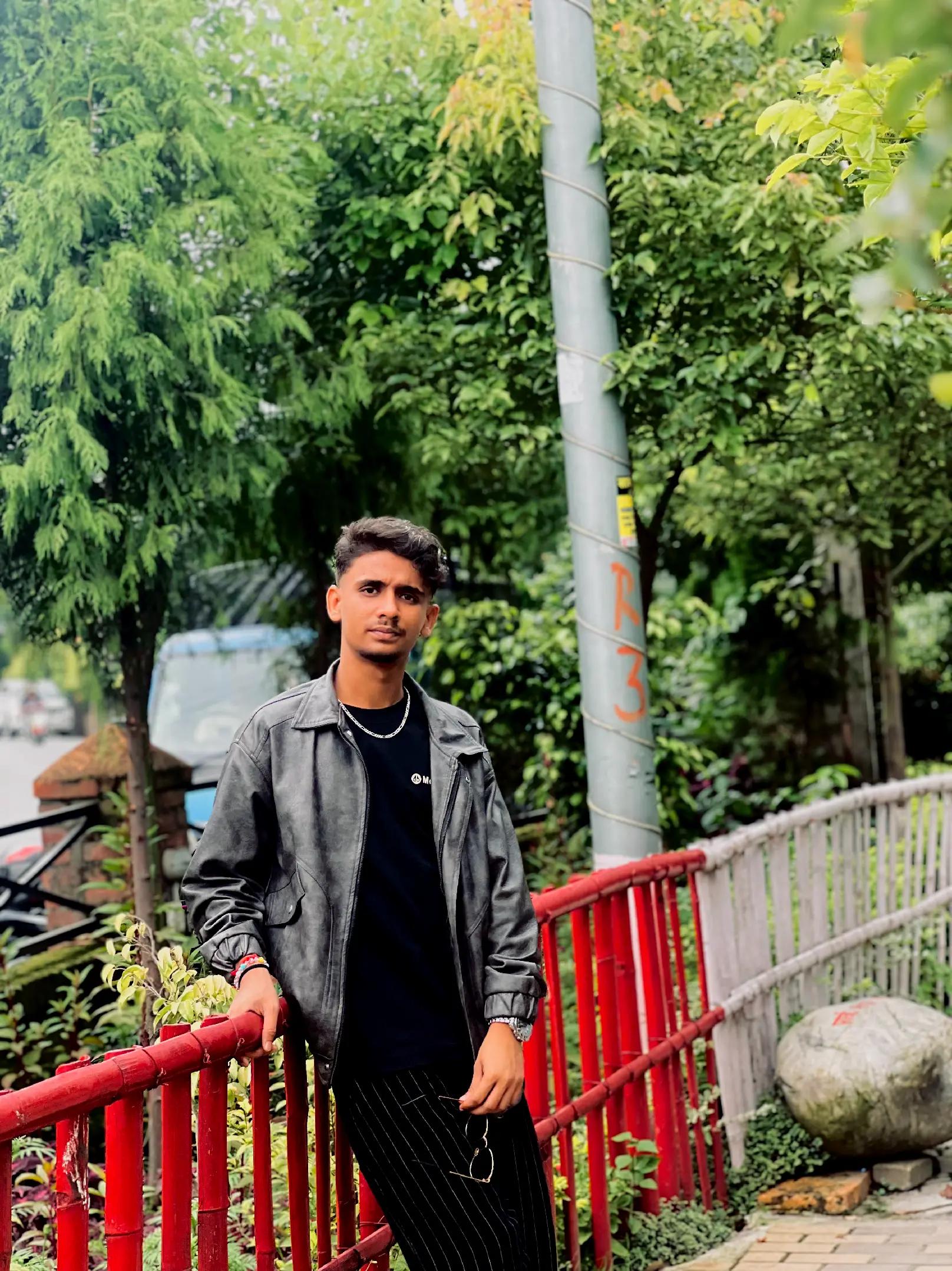 @👑𝐌𝐫_𝐘𝐚𝐝𝐚𝐯_𝐣𝐢🔥