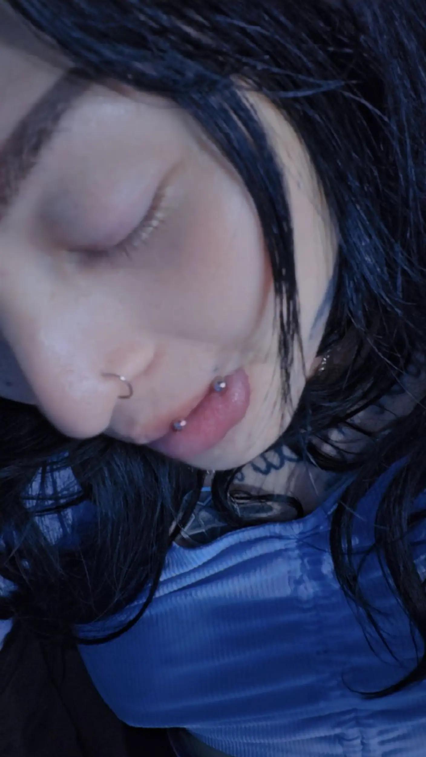 @L&iacute;nn 🔵