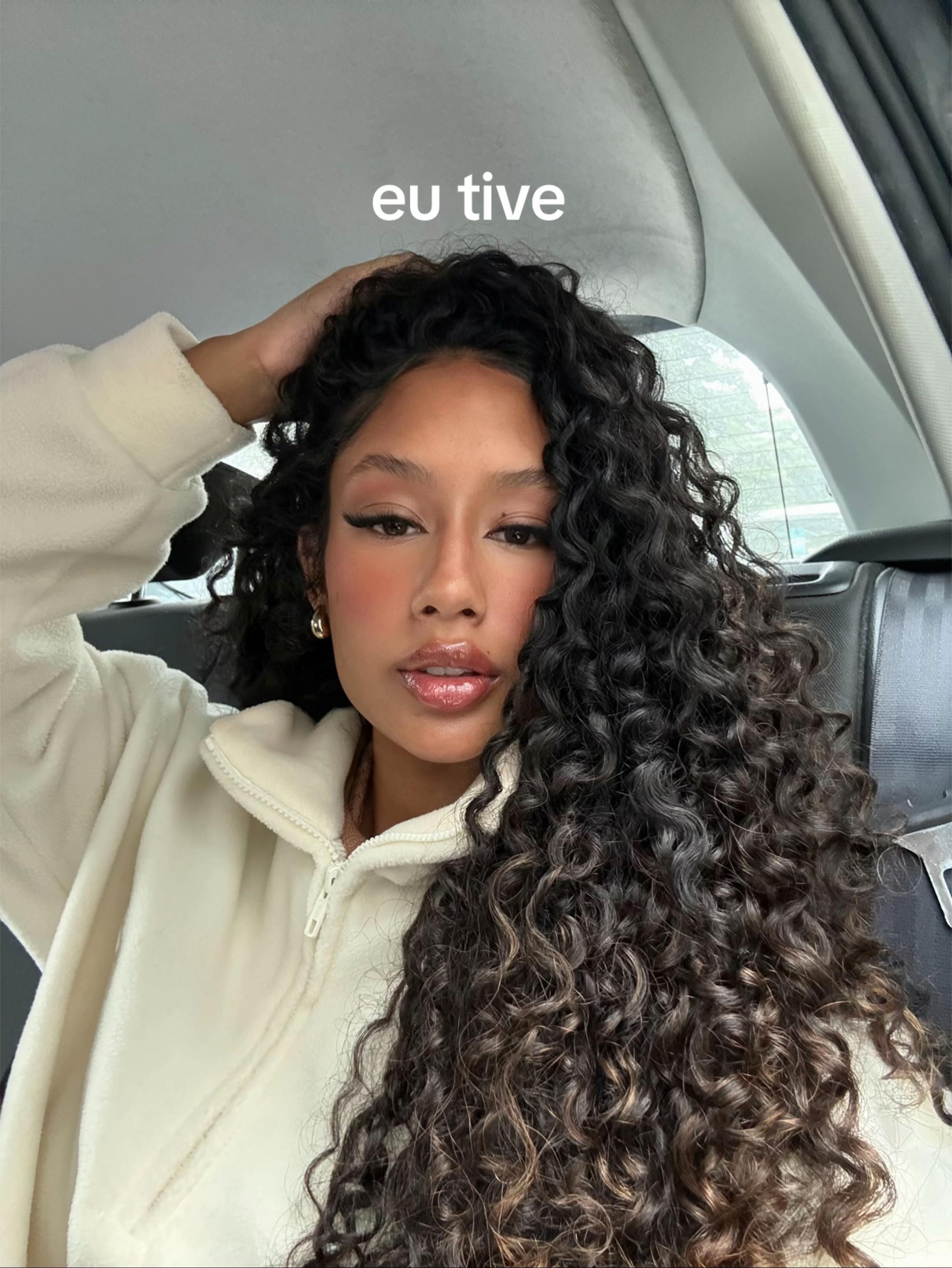 @Vit&oacute;ria Santos
