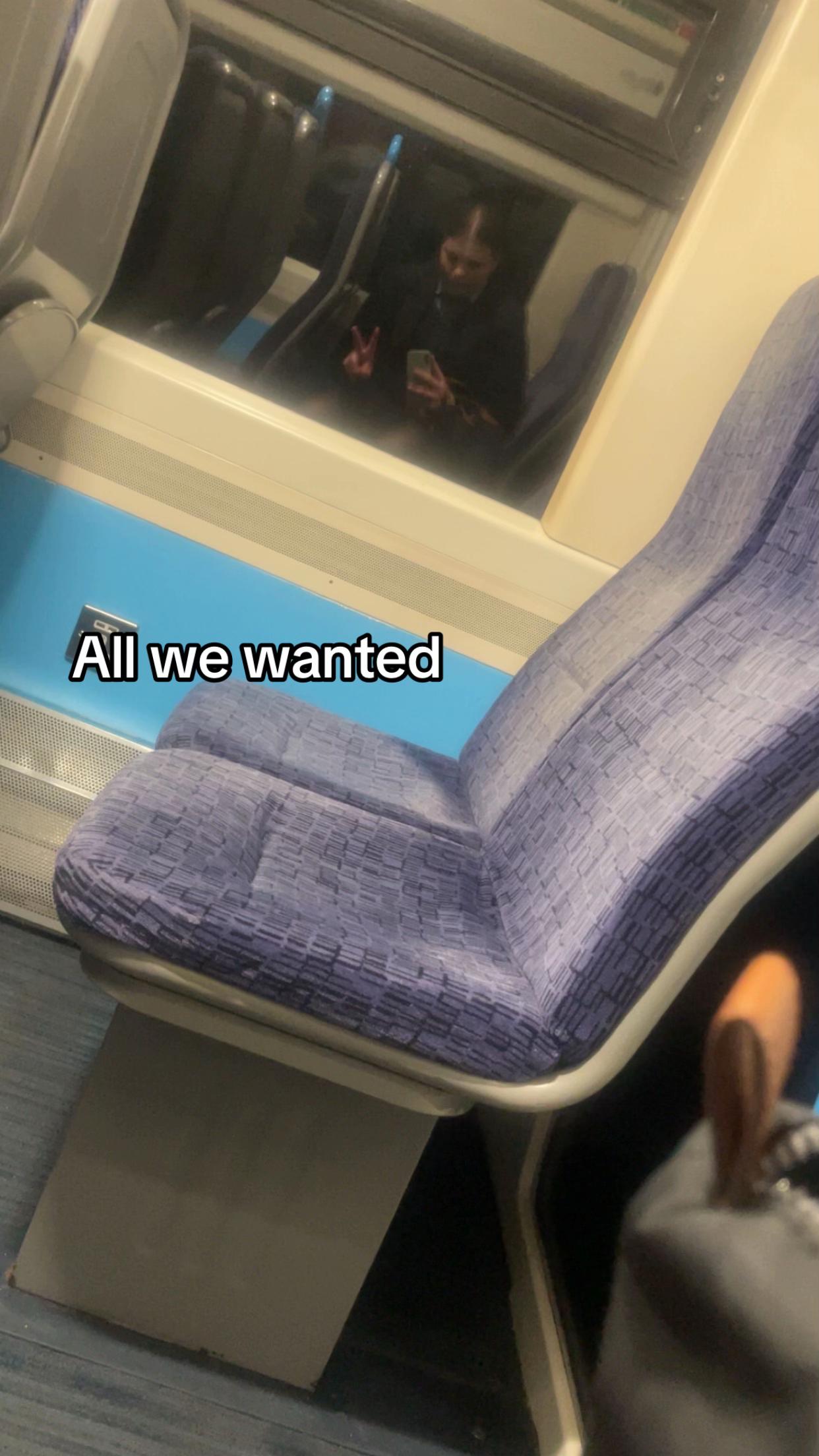 @💜Ruby Saunders🖤