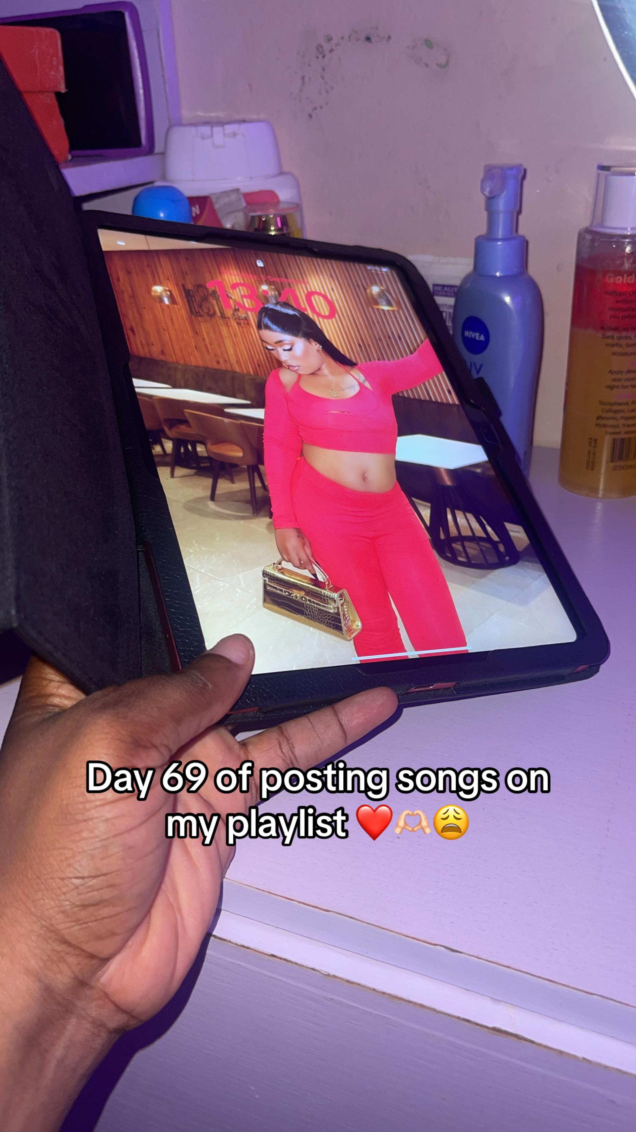 @ᥫ᭡.𝓢𝔂𝓵𝓿𝓲𝓪❤︎