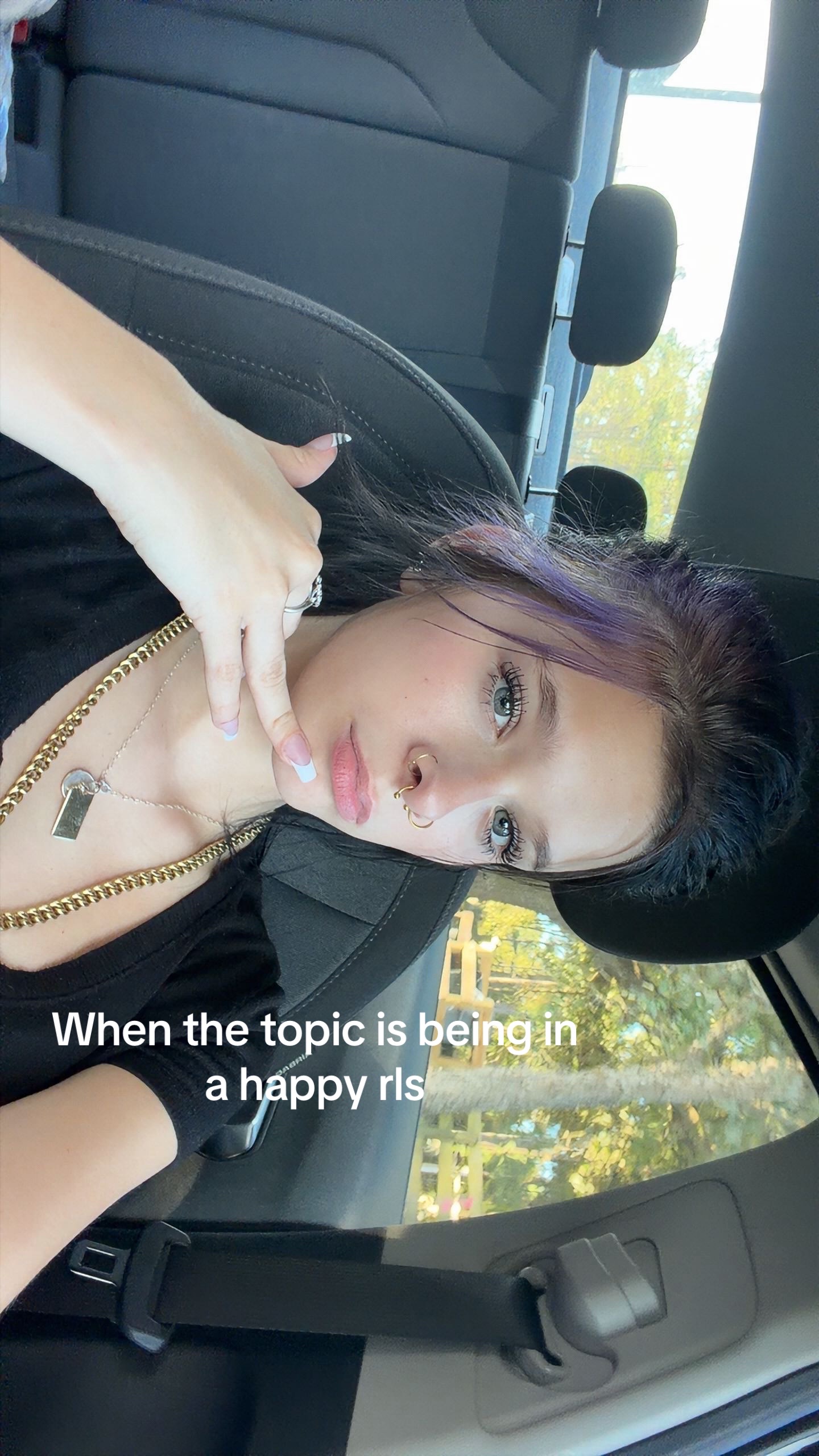 @ℒ✩𝓃𝒹✩𝓃🤍