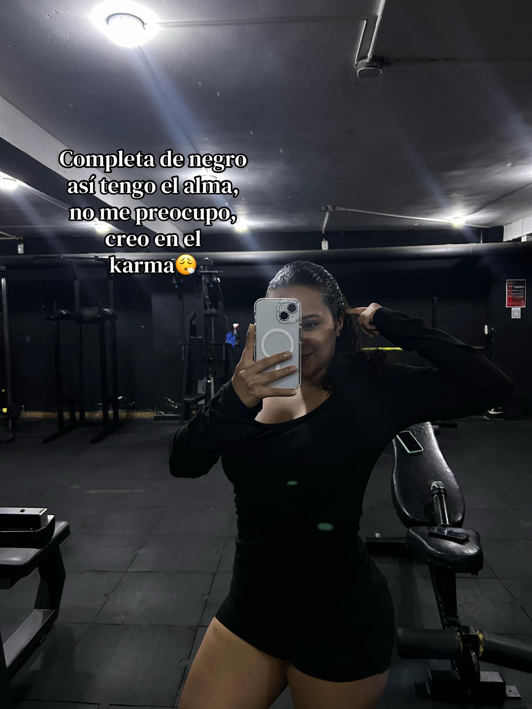 @Slendyᥫ᭡