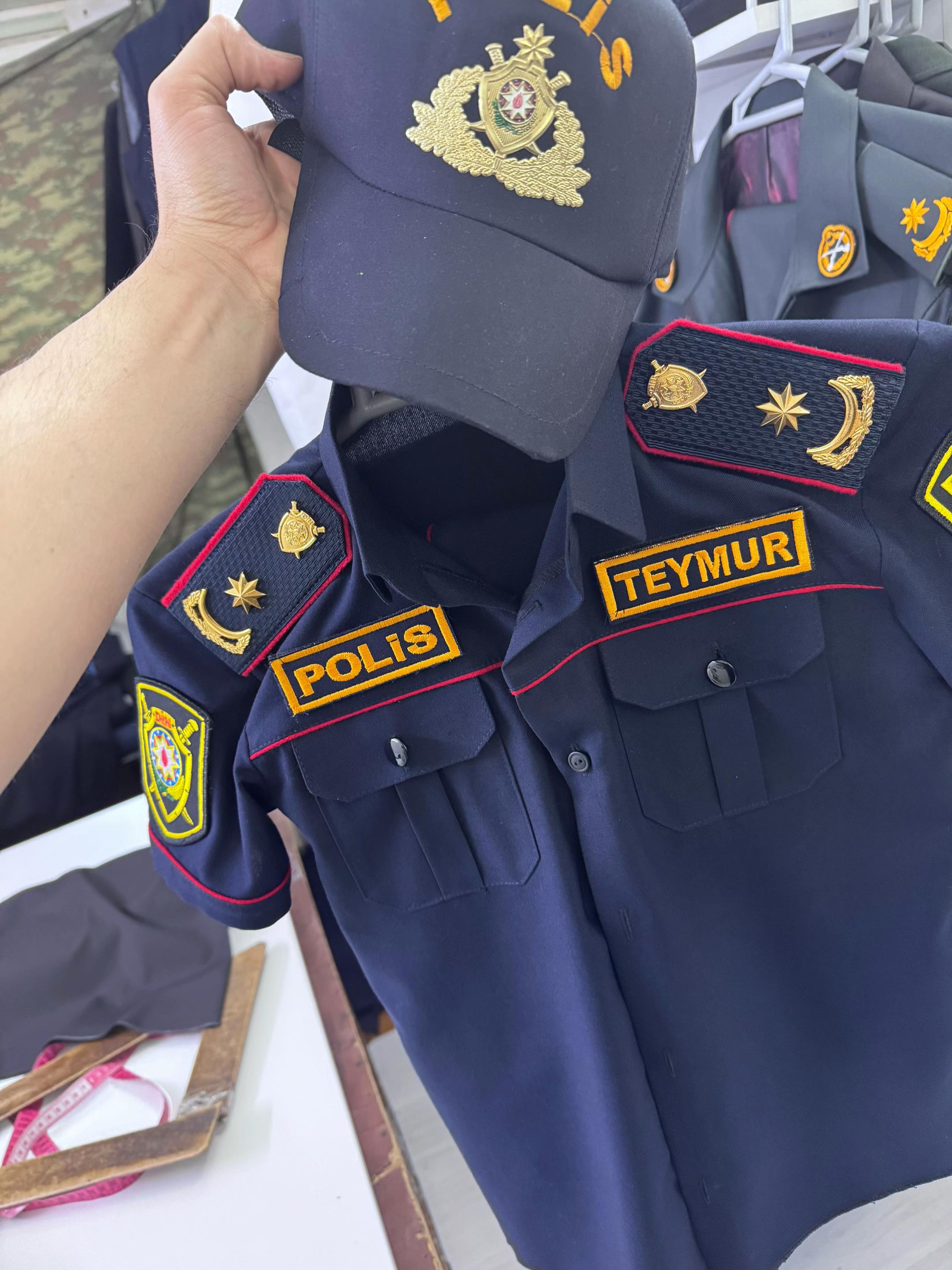 @Herbi polis geyimler