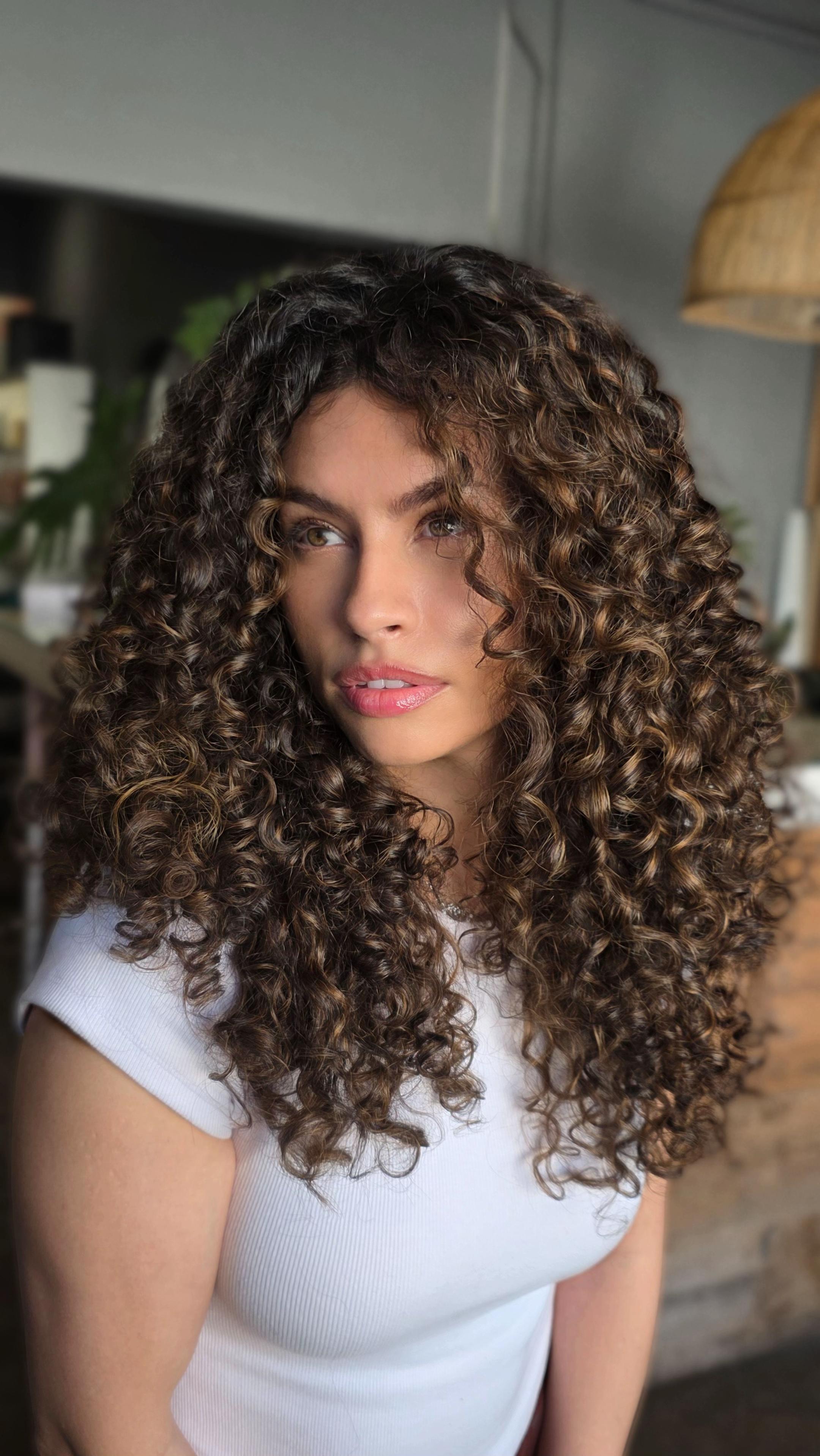@thezhooshcut