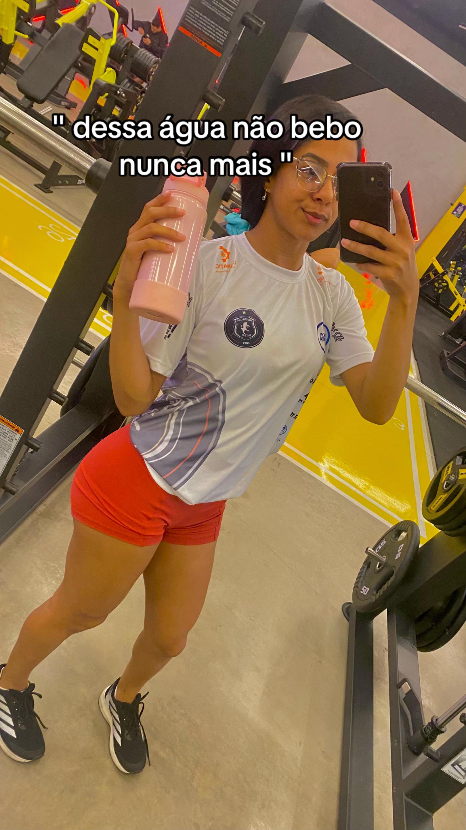 @Rafaela Rayssa