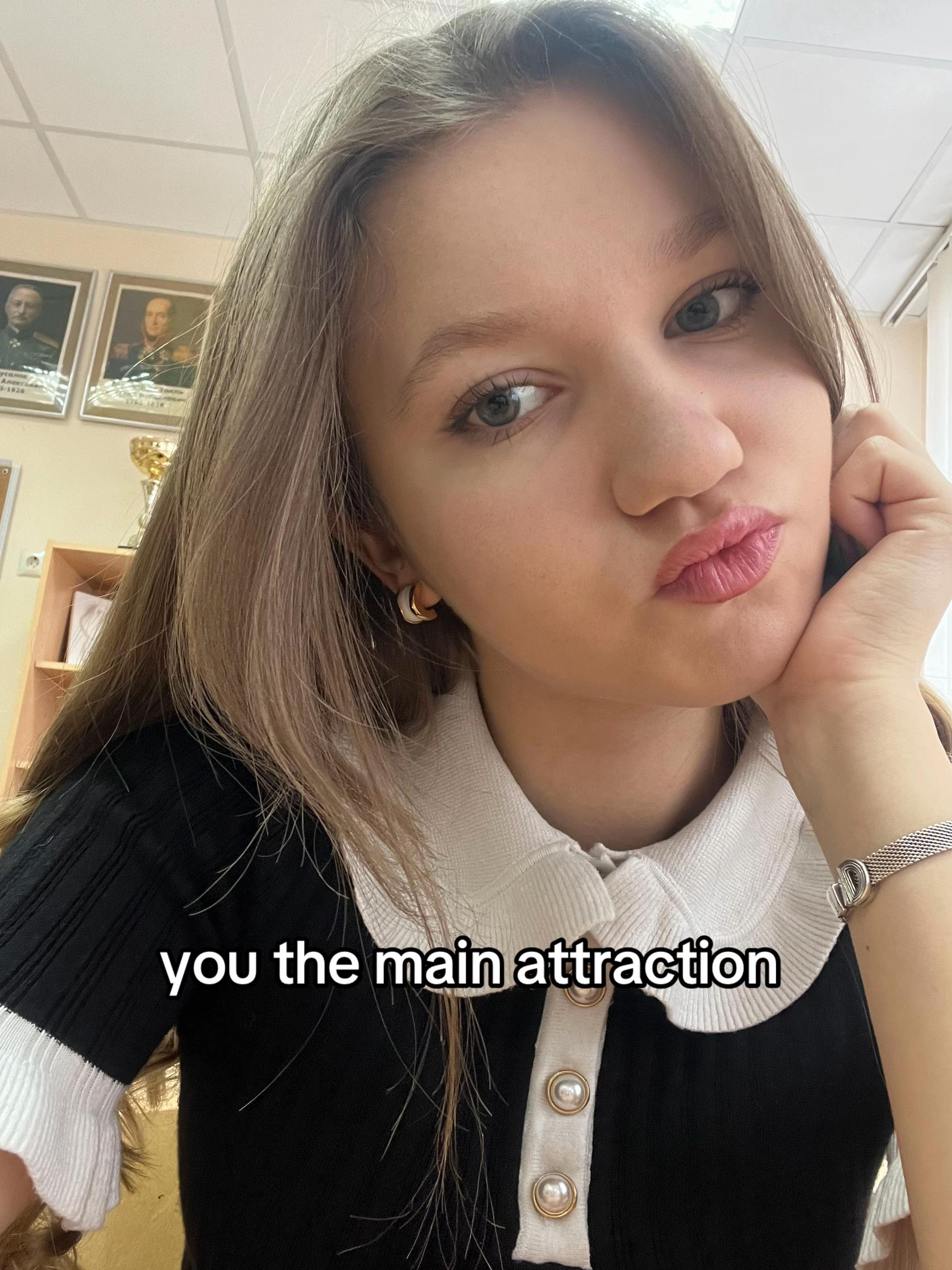 @тгк: hello diqsew