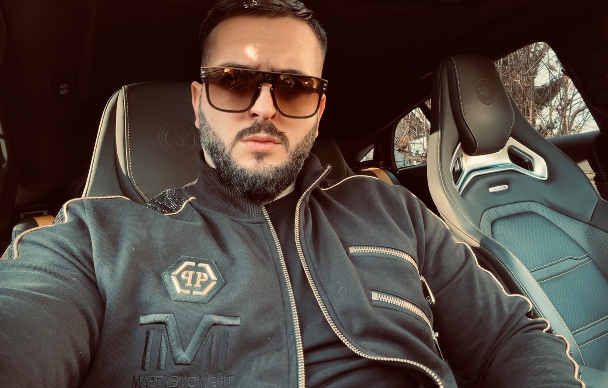 @👑KiNG👑