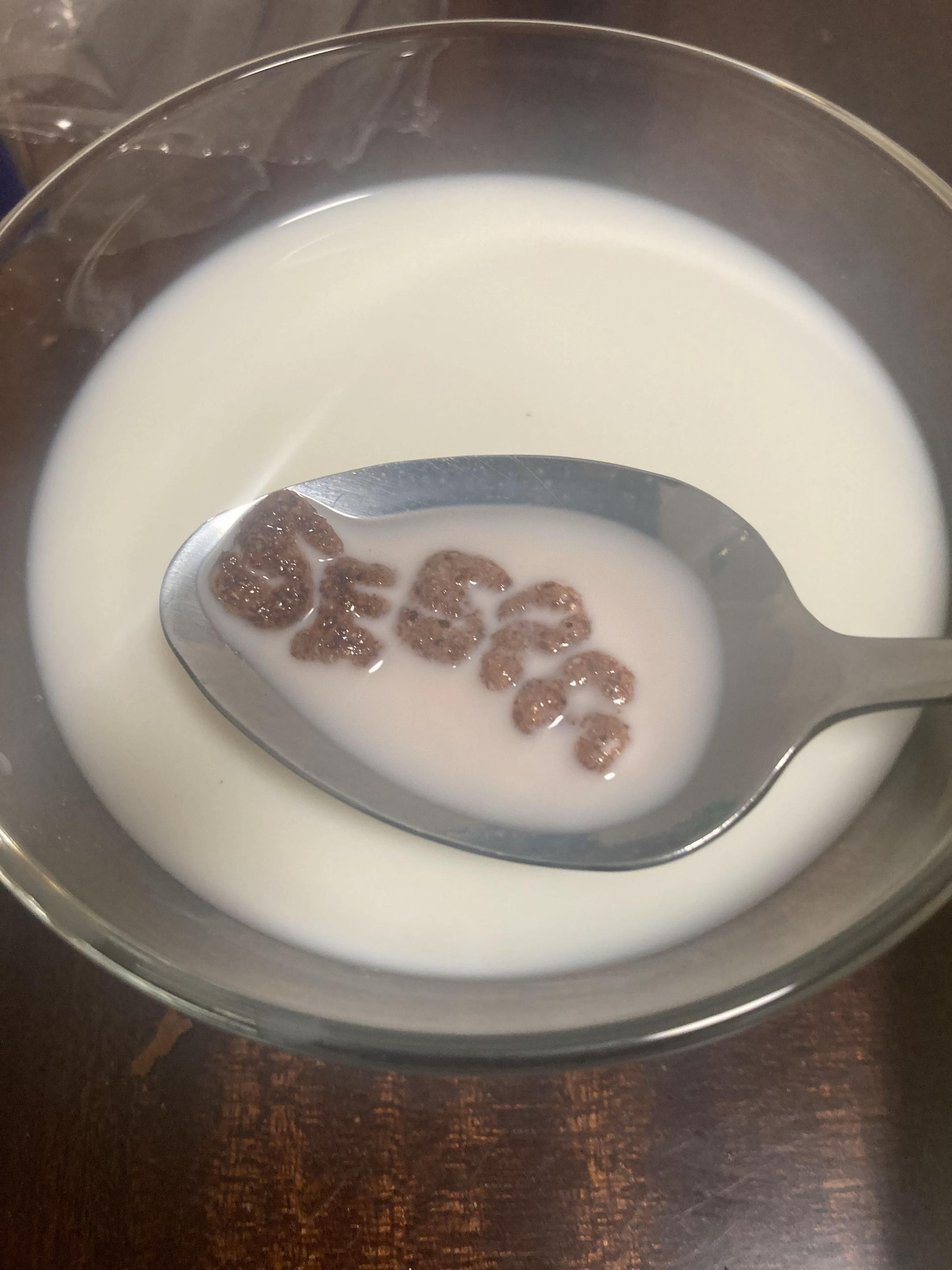 @B4DBR34D ¿🤨