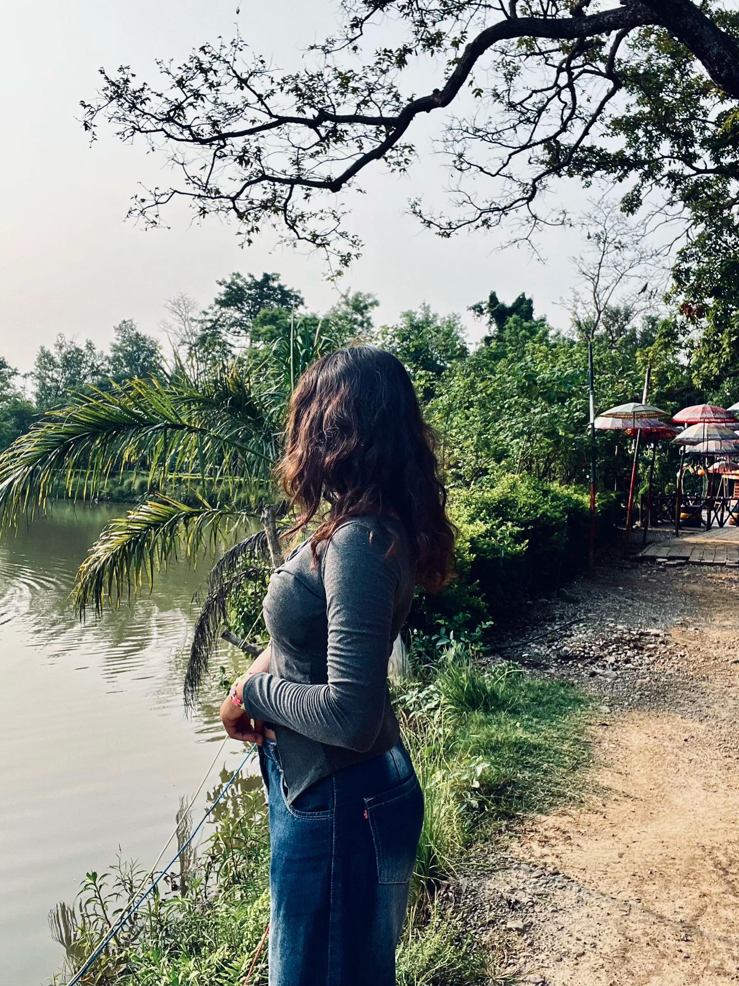 @झरना साउॅंद::::::🌷