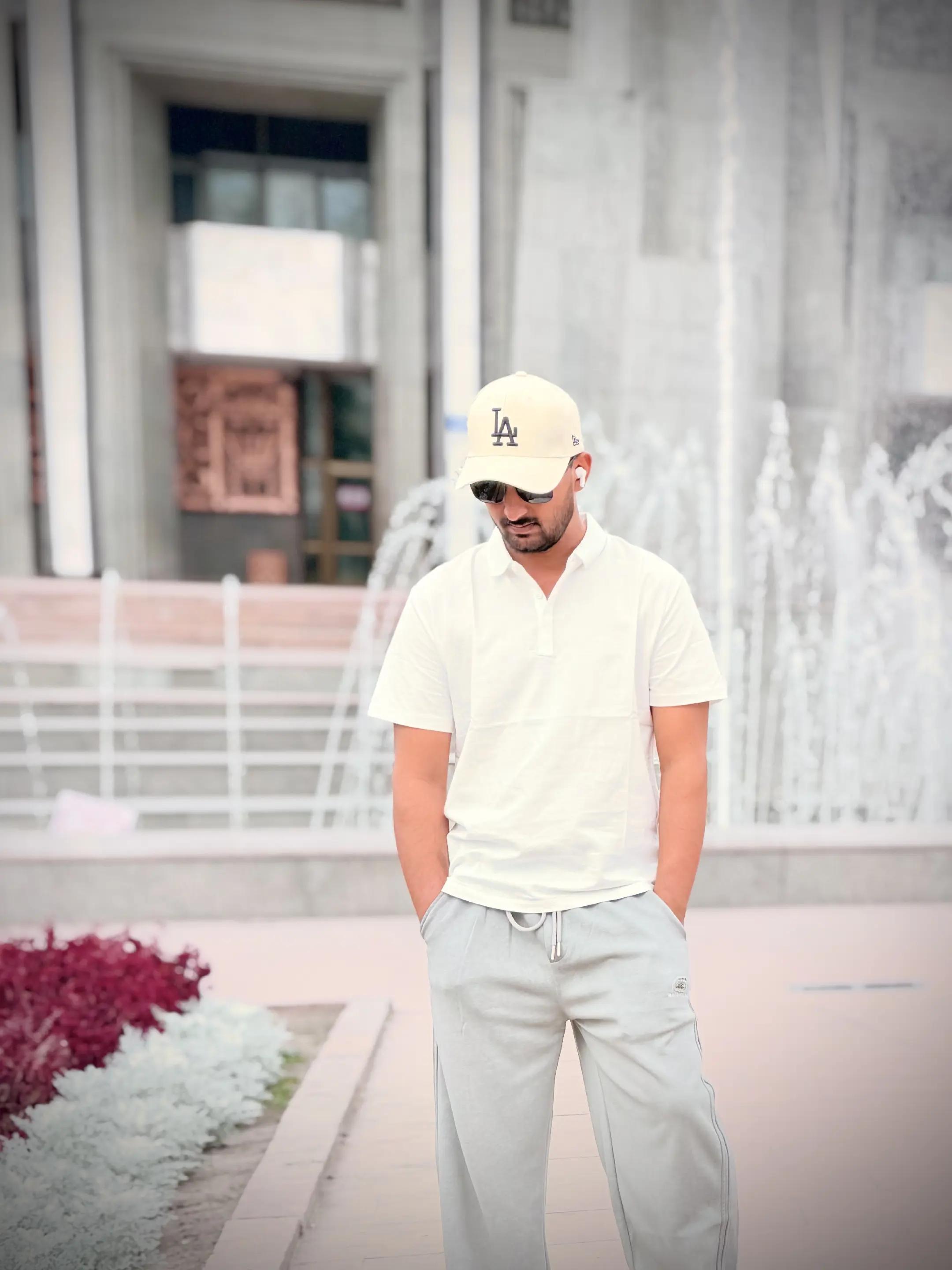 @𝓜𝓸𝓷𝓲 𝓖