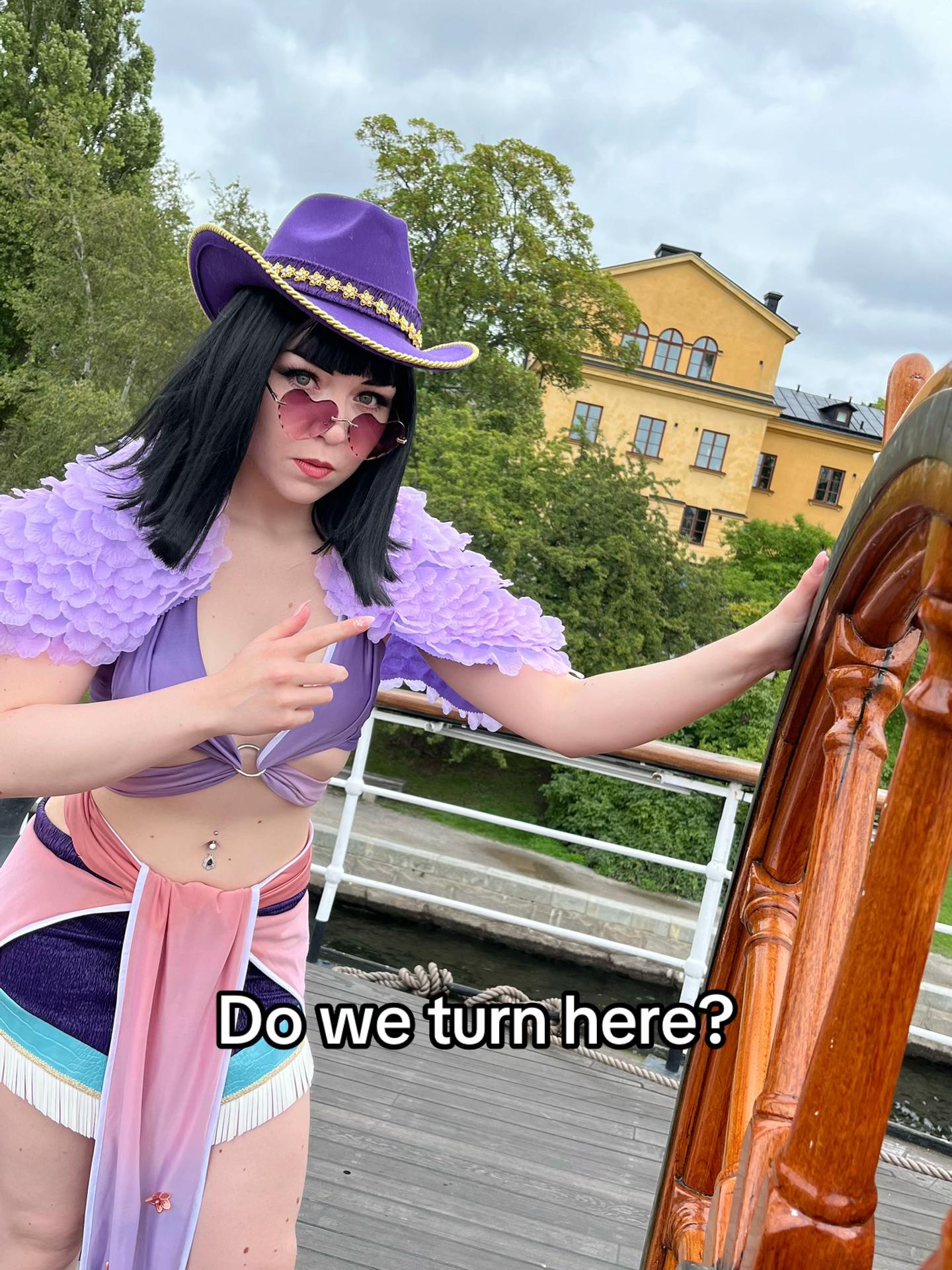@rayli_cos