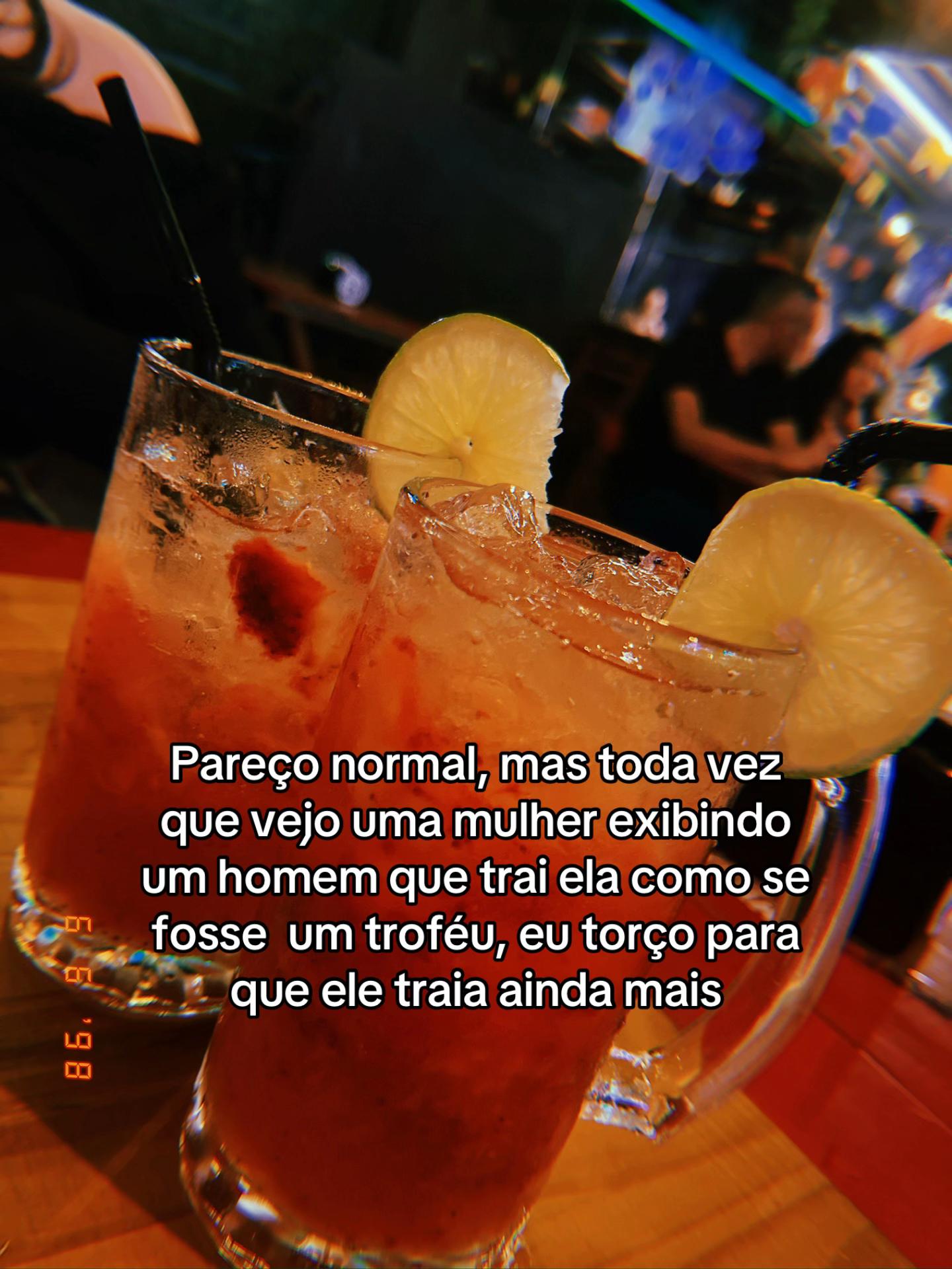 @Vivi Correia
