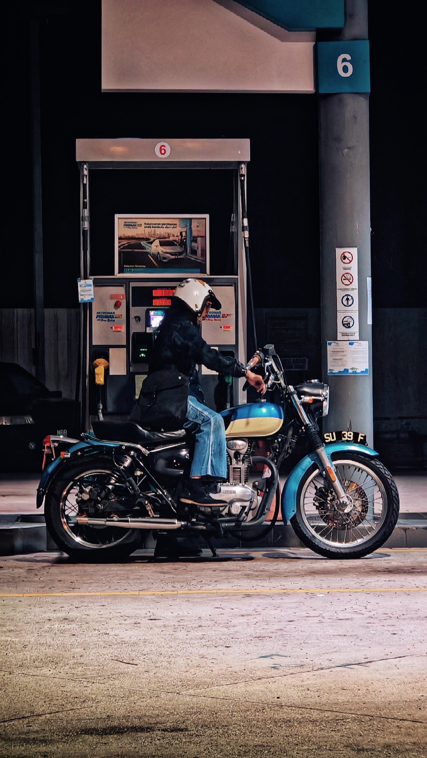 @SuisMotorcycles