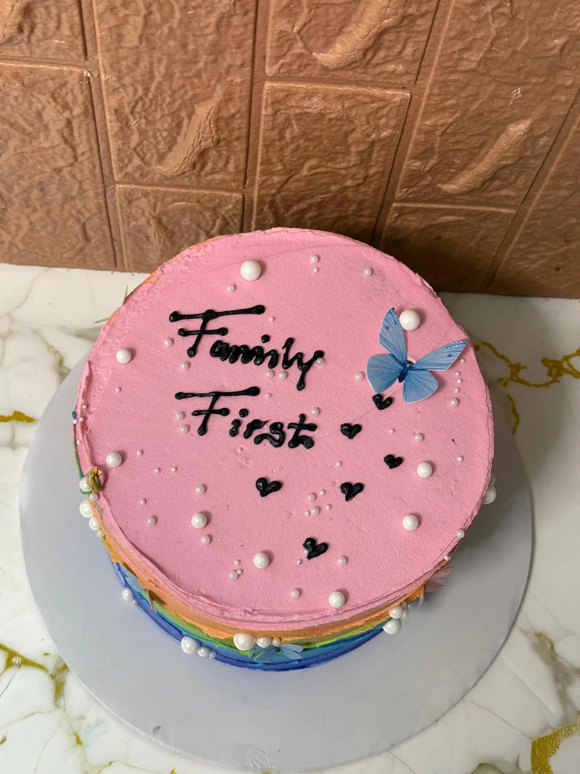 @IVANNAZ CAKES .0771402931