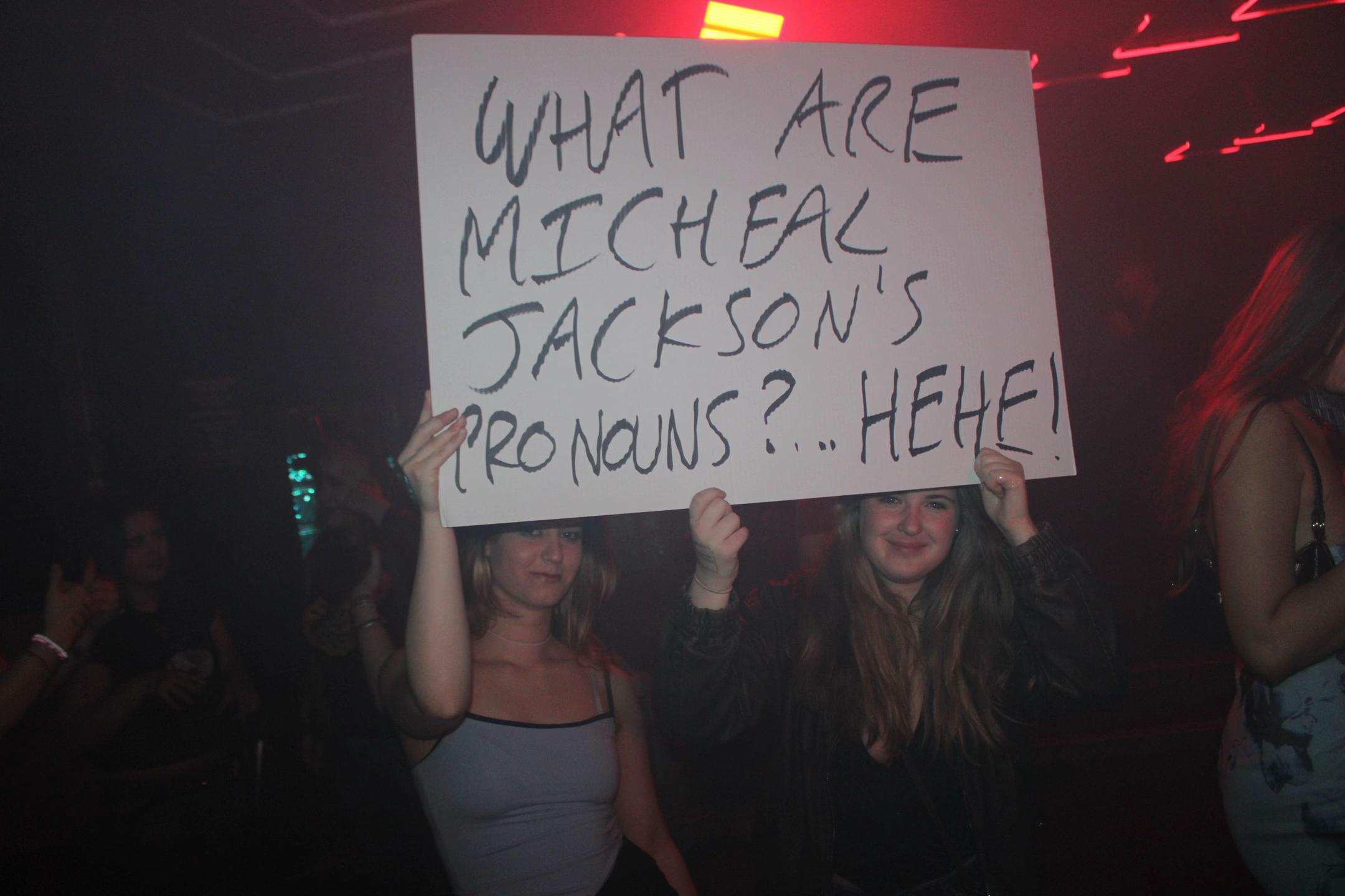 @Shit Indie Disco