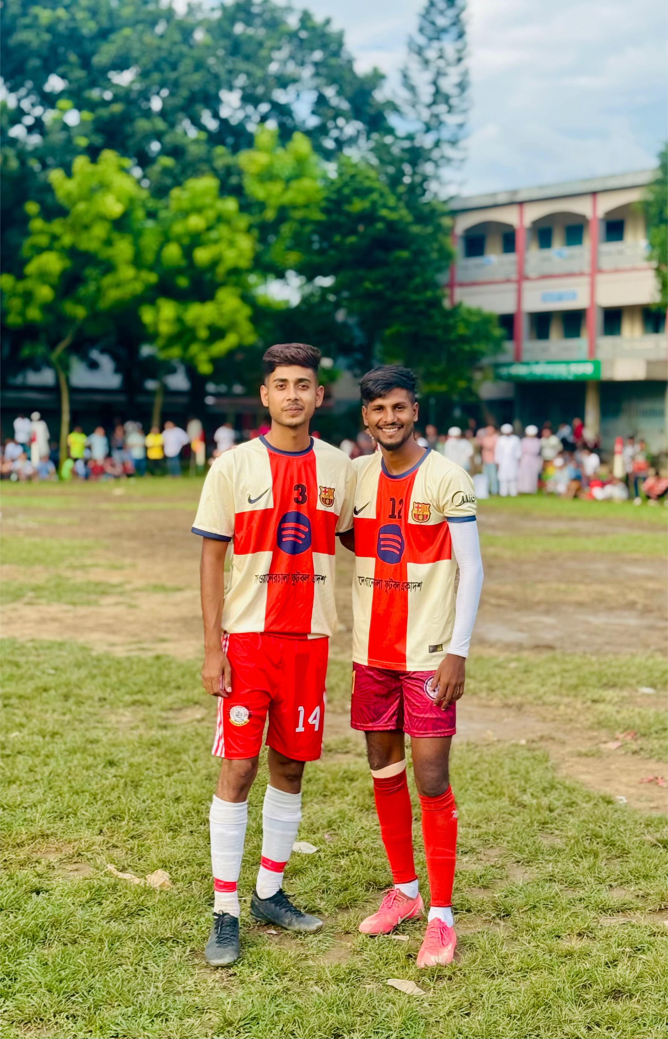 @Razuan__44