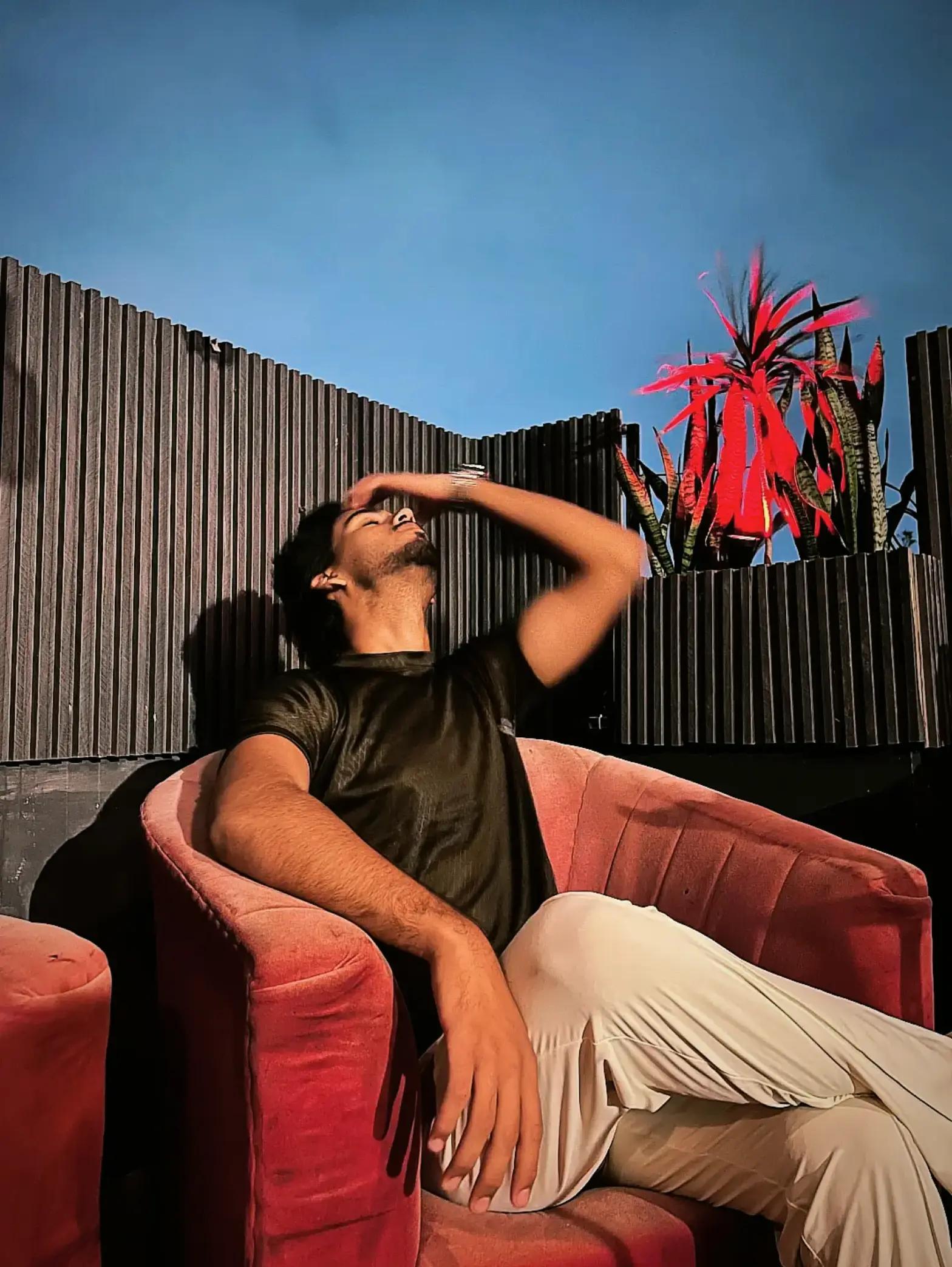 @4H4D💤