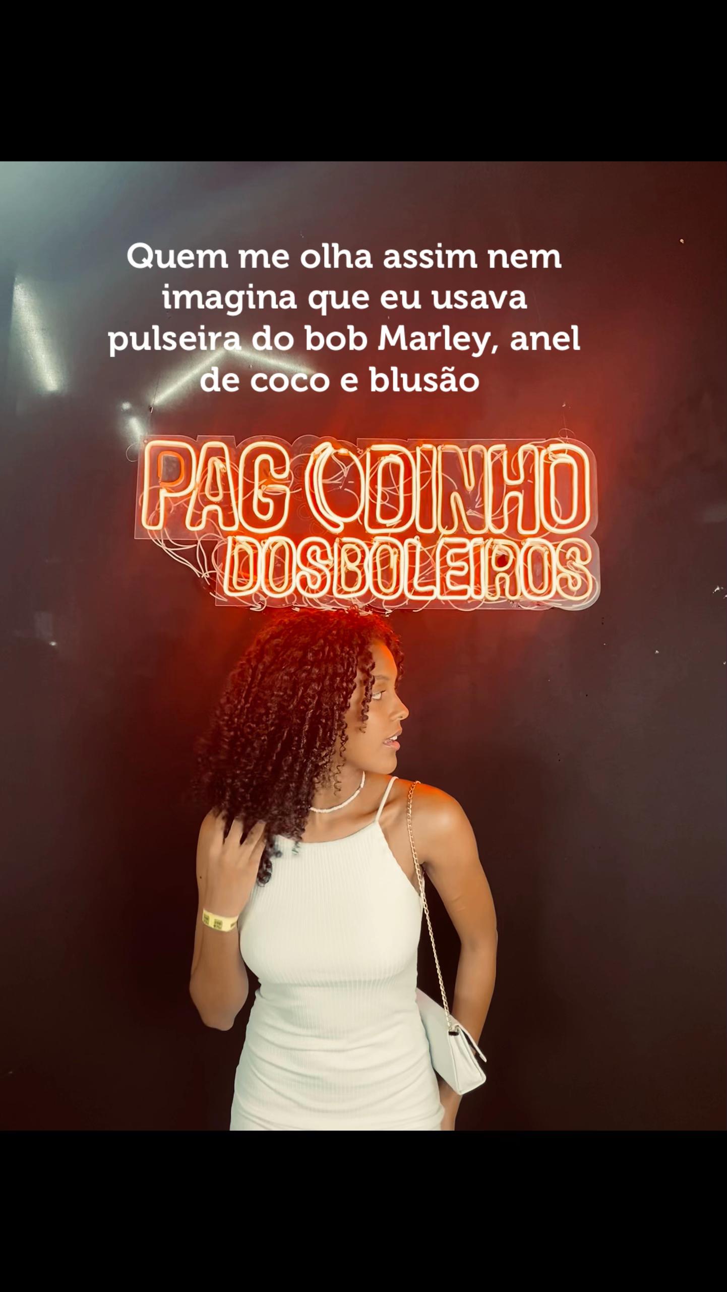 @flaviiaportela