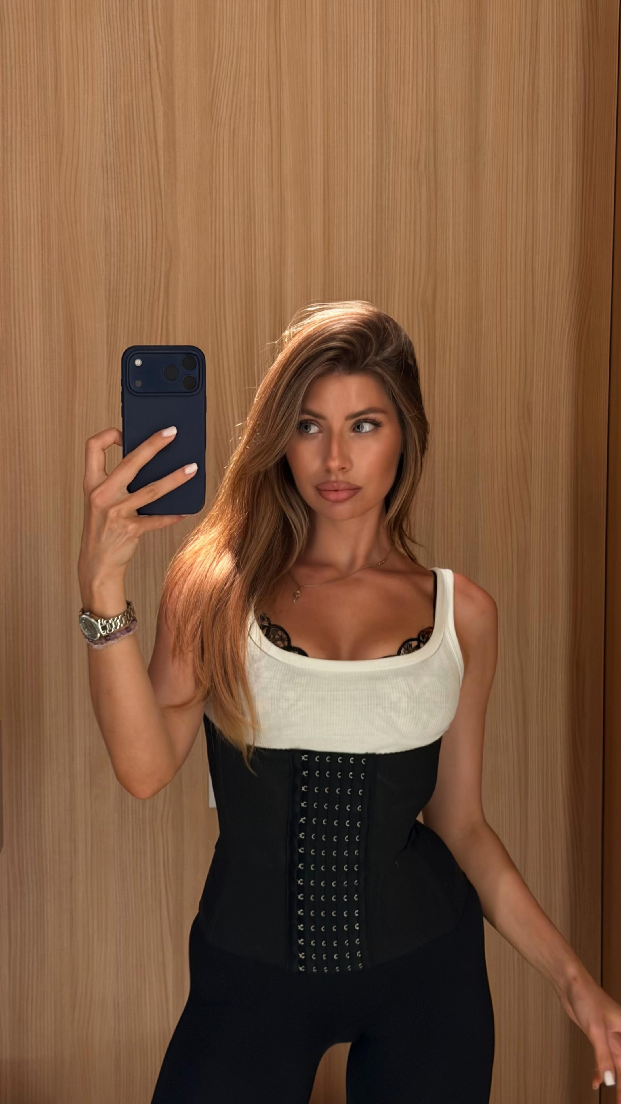 @_alinnoook030333_