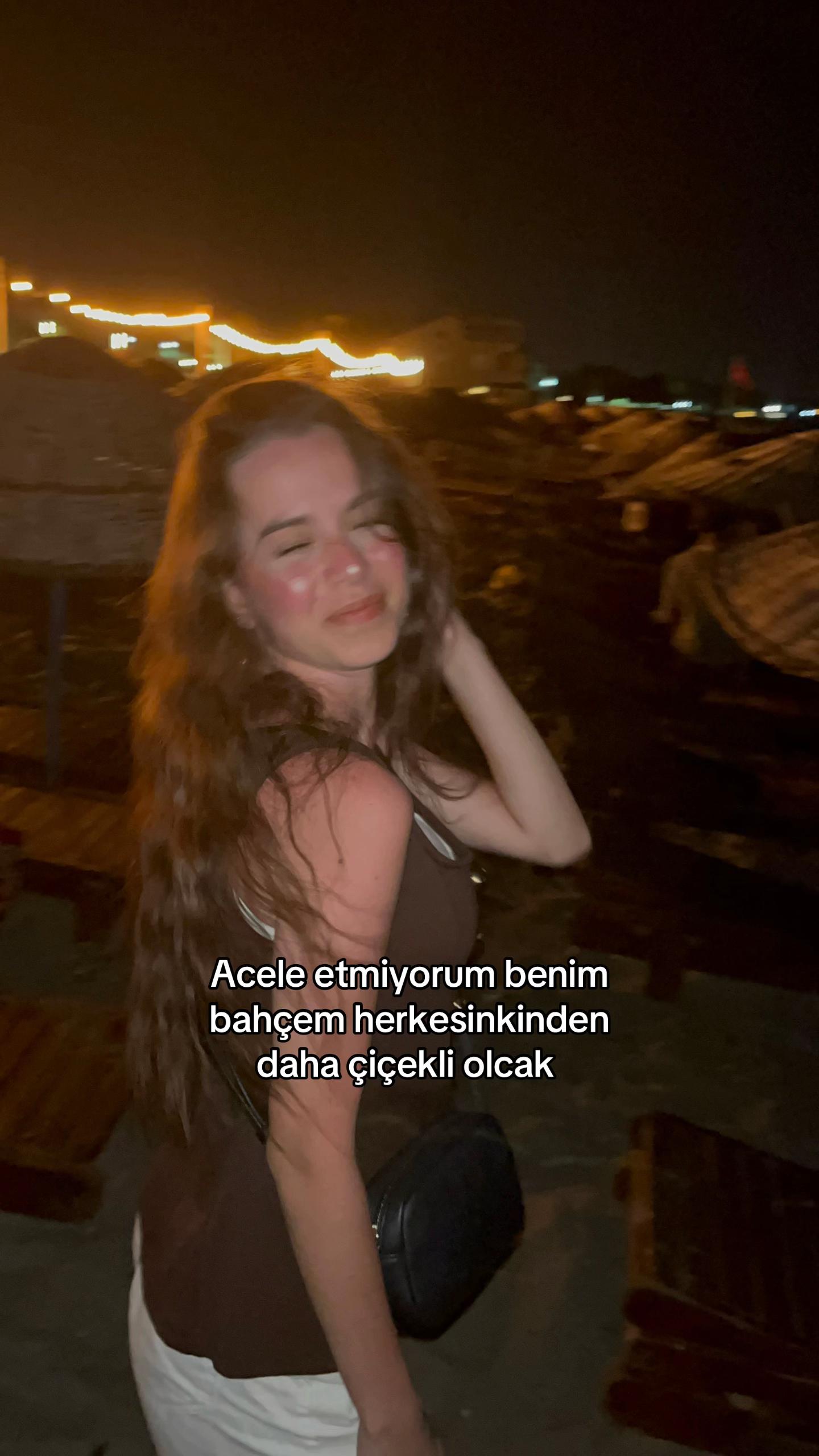 @Elanur