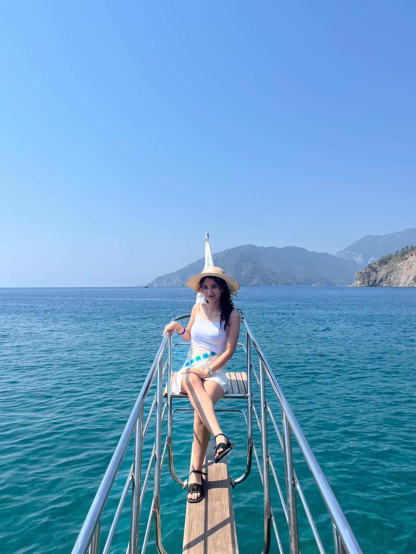 @ELİF KÖK 🦦