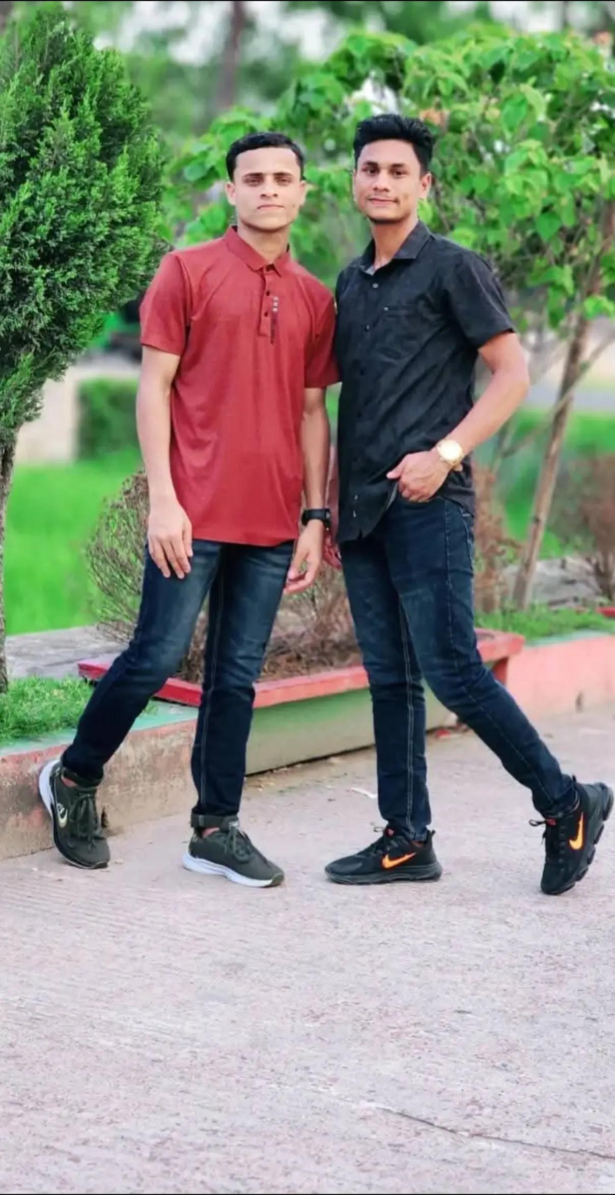 @Altaf messi 10