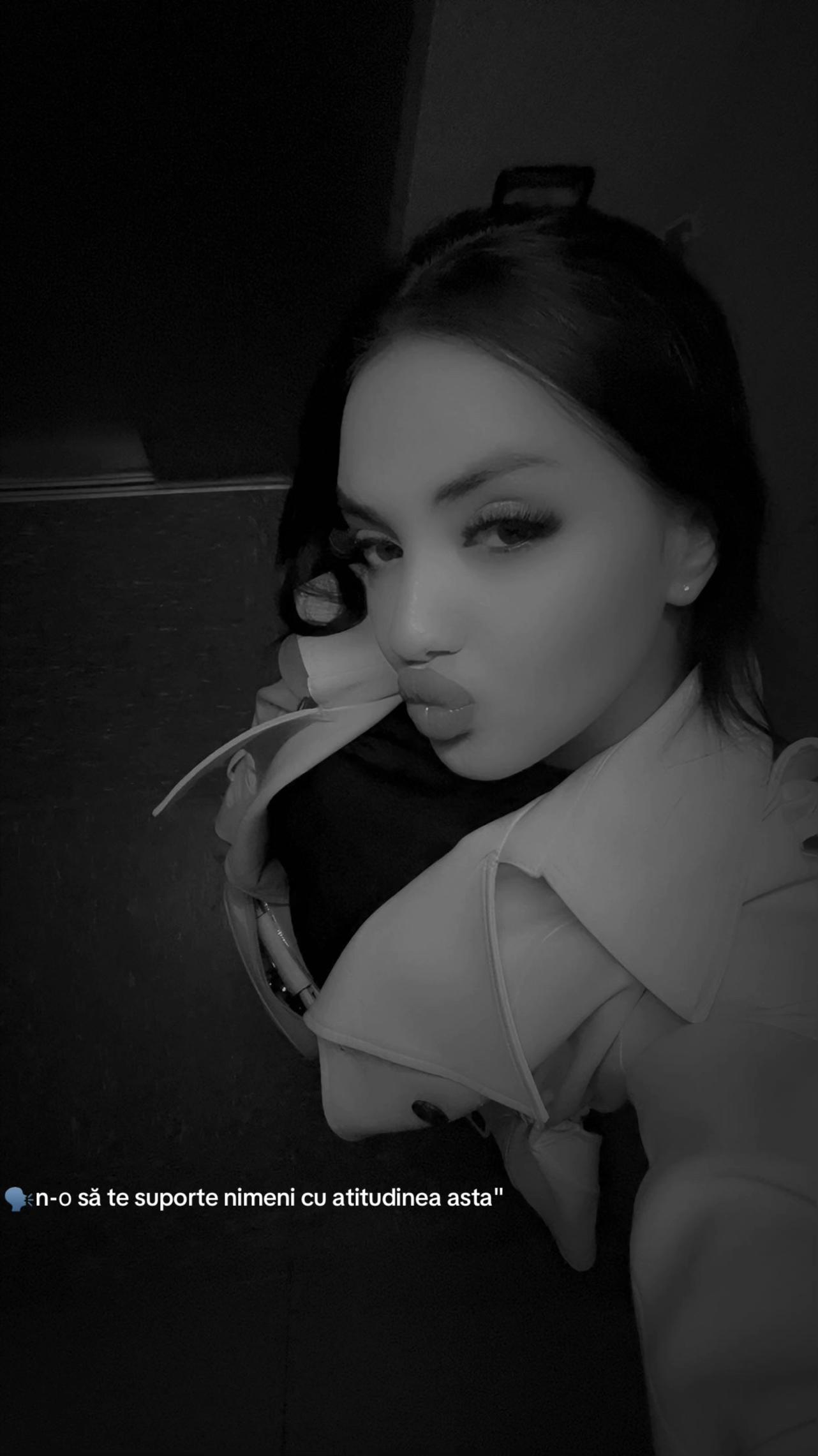 @_adryana_b07