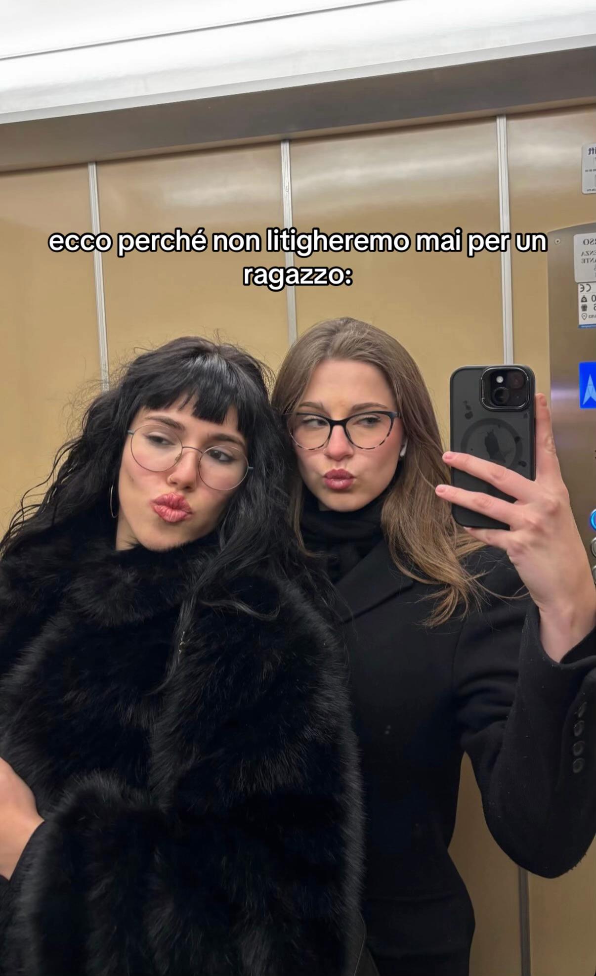 @Sa
