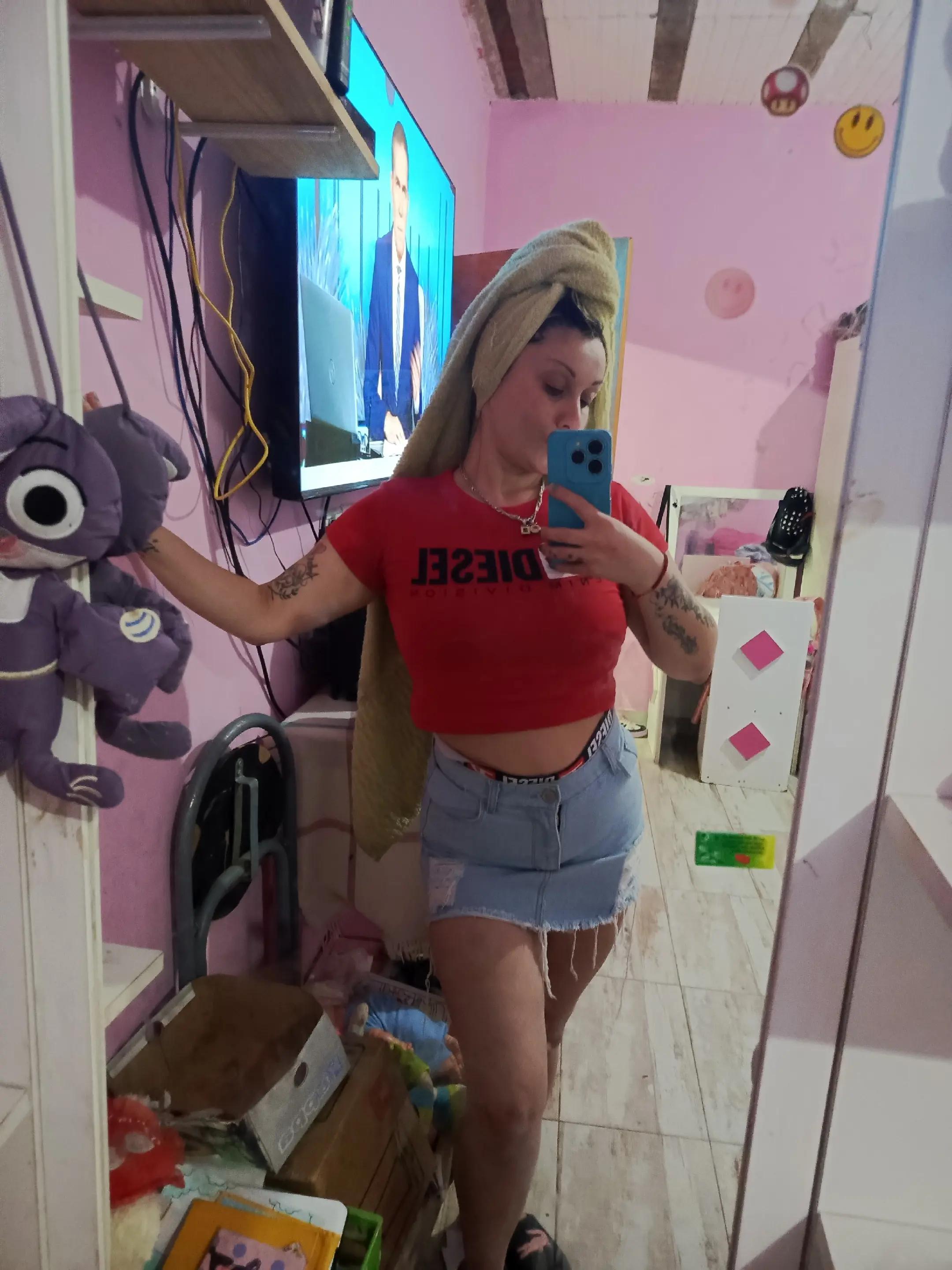 @👸🏼💣