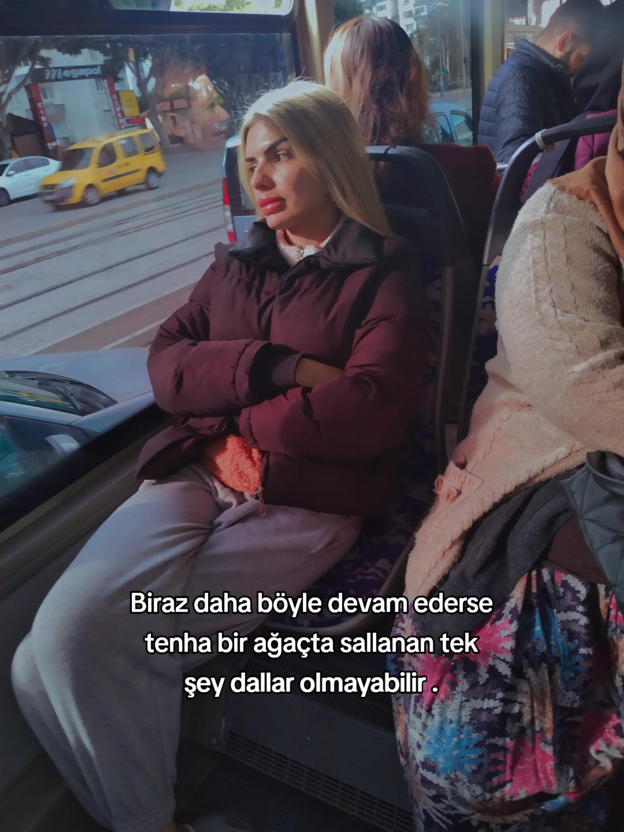 @👑 İ R E M 👑