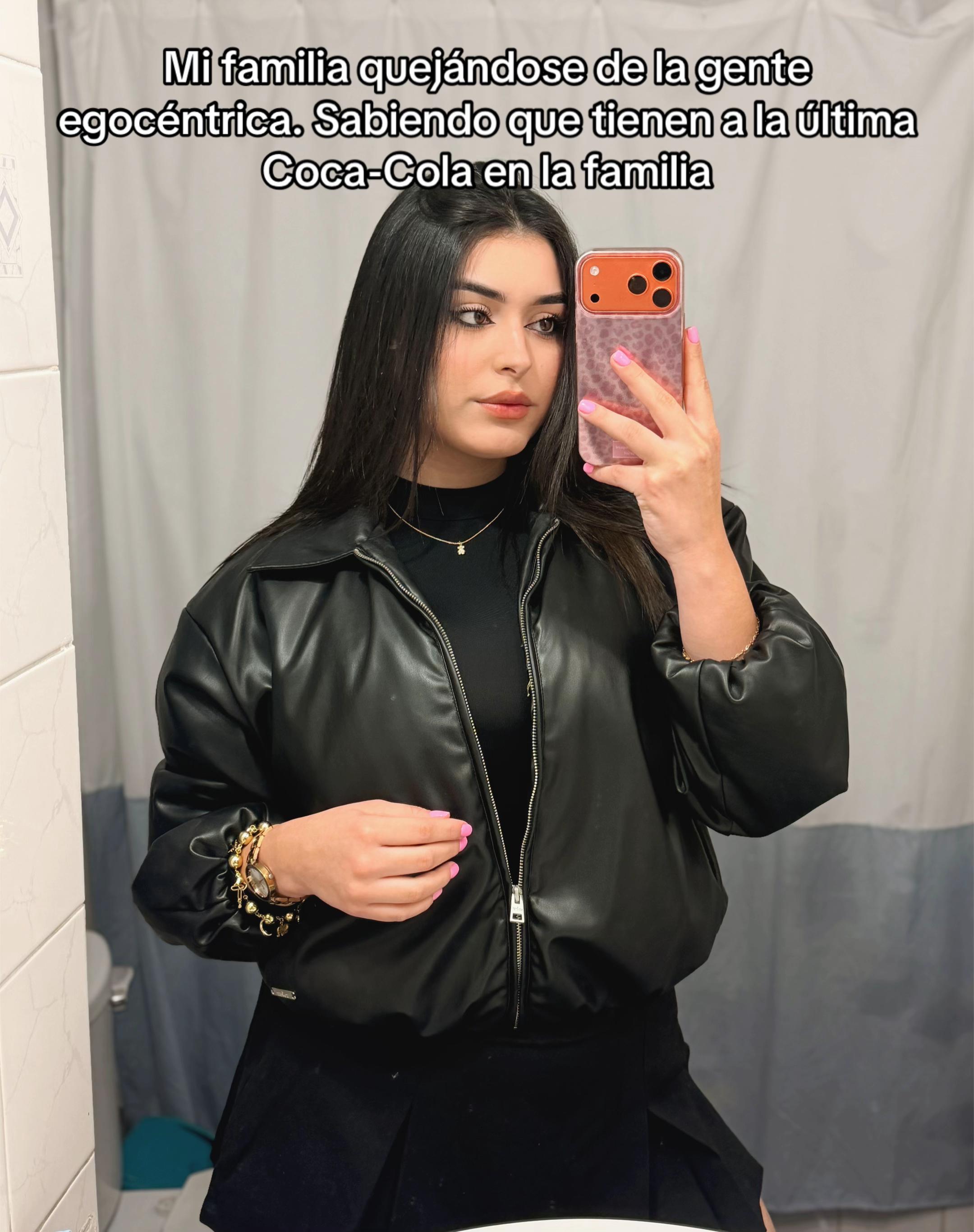 @𝐀𝐥𝐞𝐣𝐚𝐧𝐝𝐫𝐚