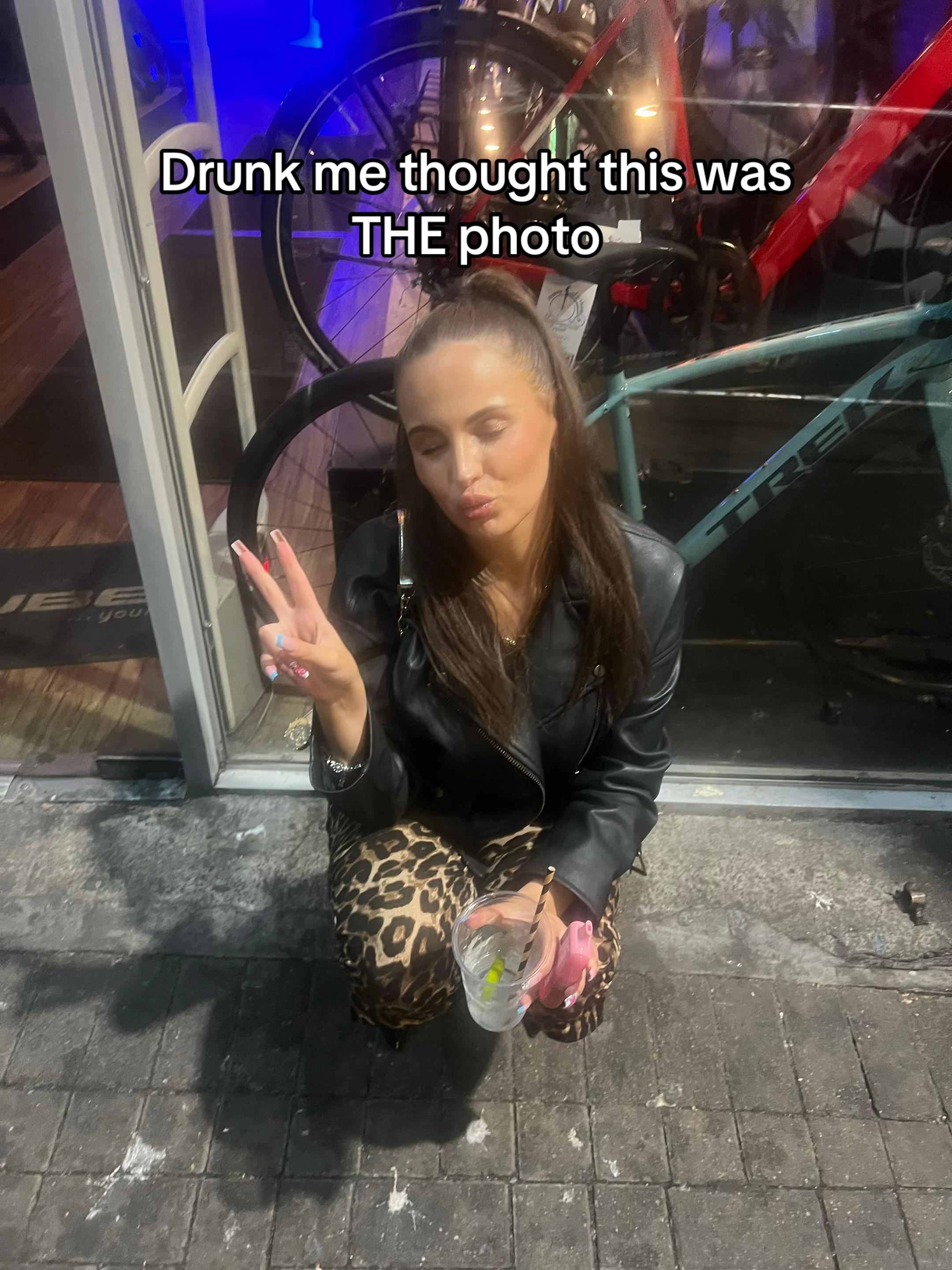 @xmollybaker