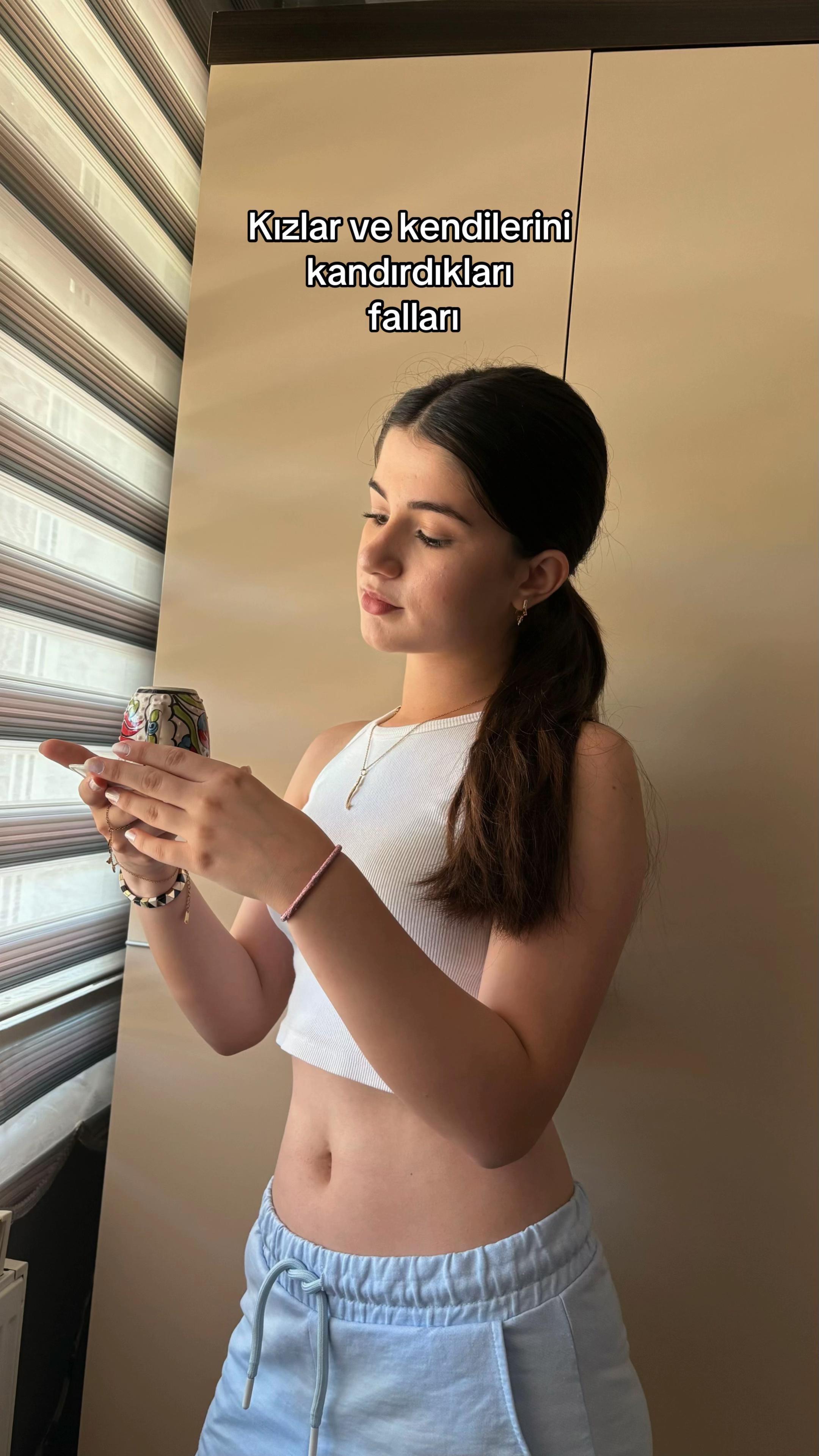 @Zehra🪽