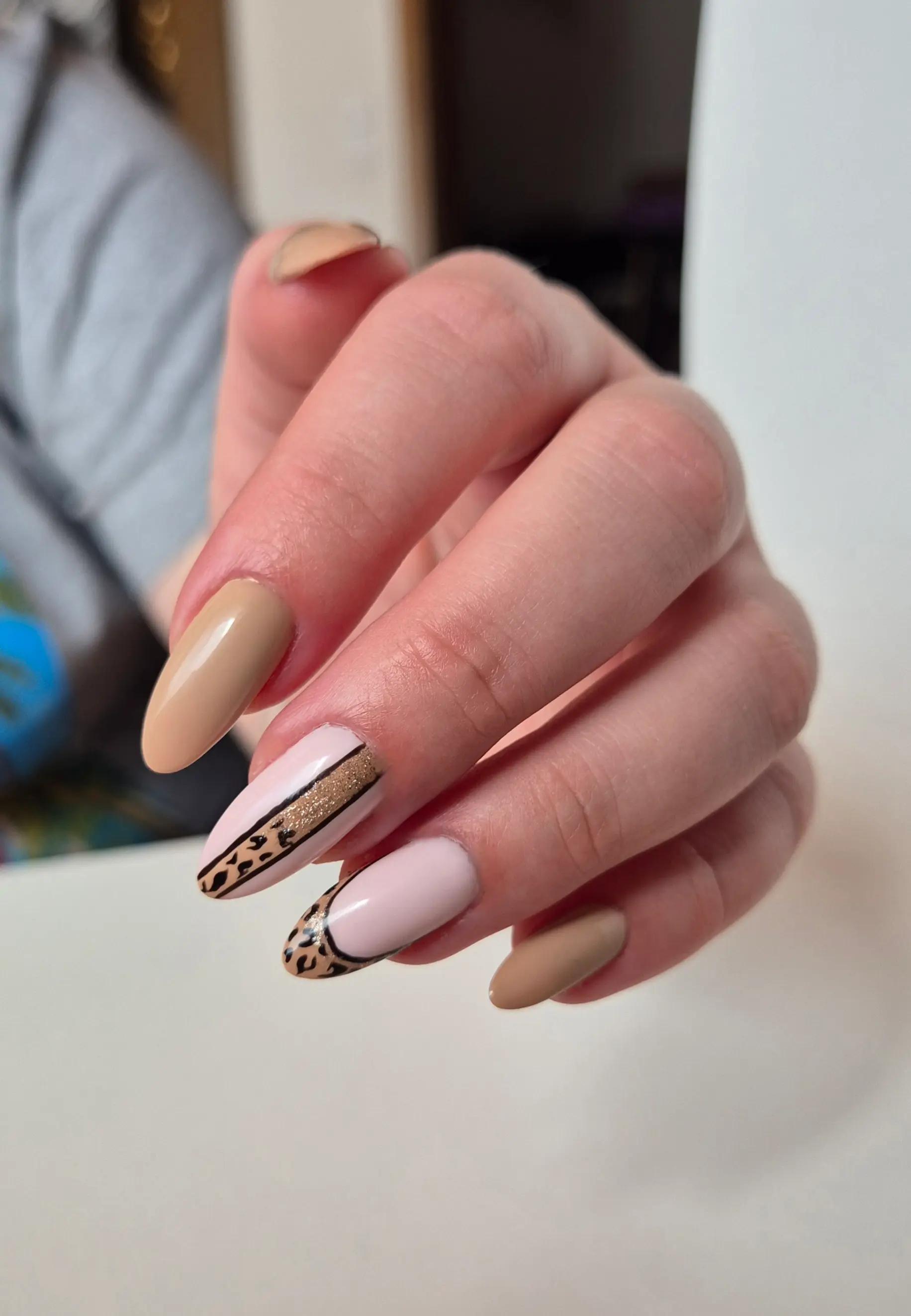 @dolu_nails