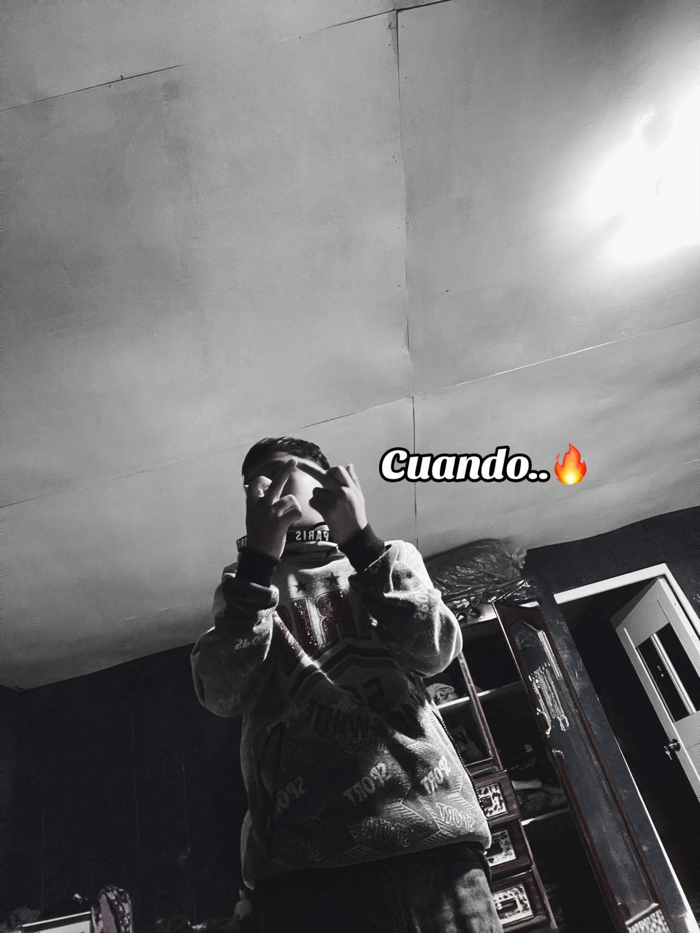 @🕸️🧔🏽كوYímį