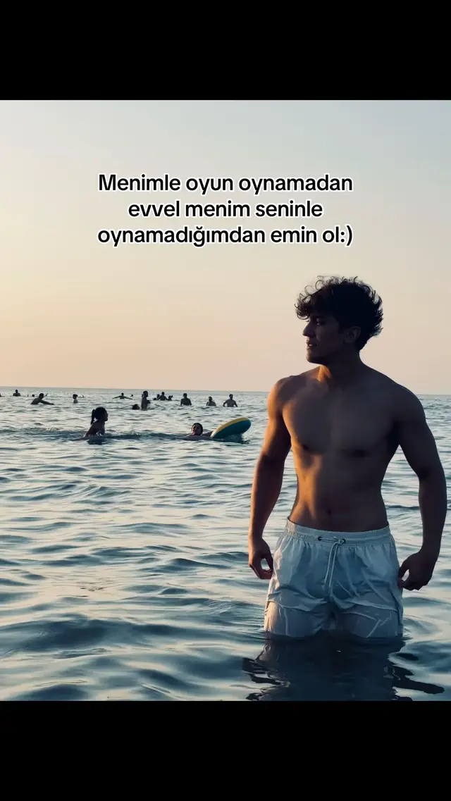 @A L I 🕸️