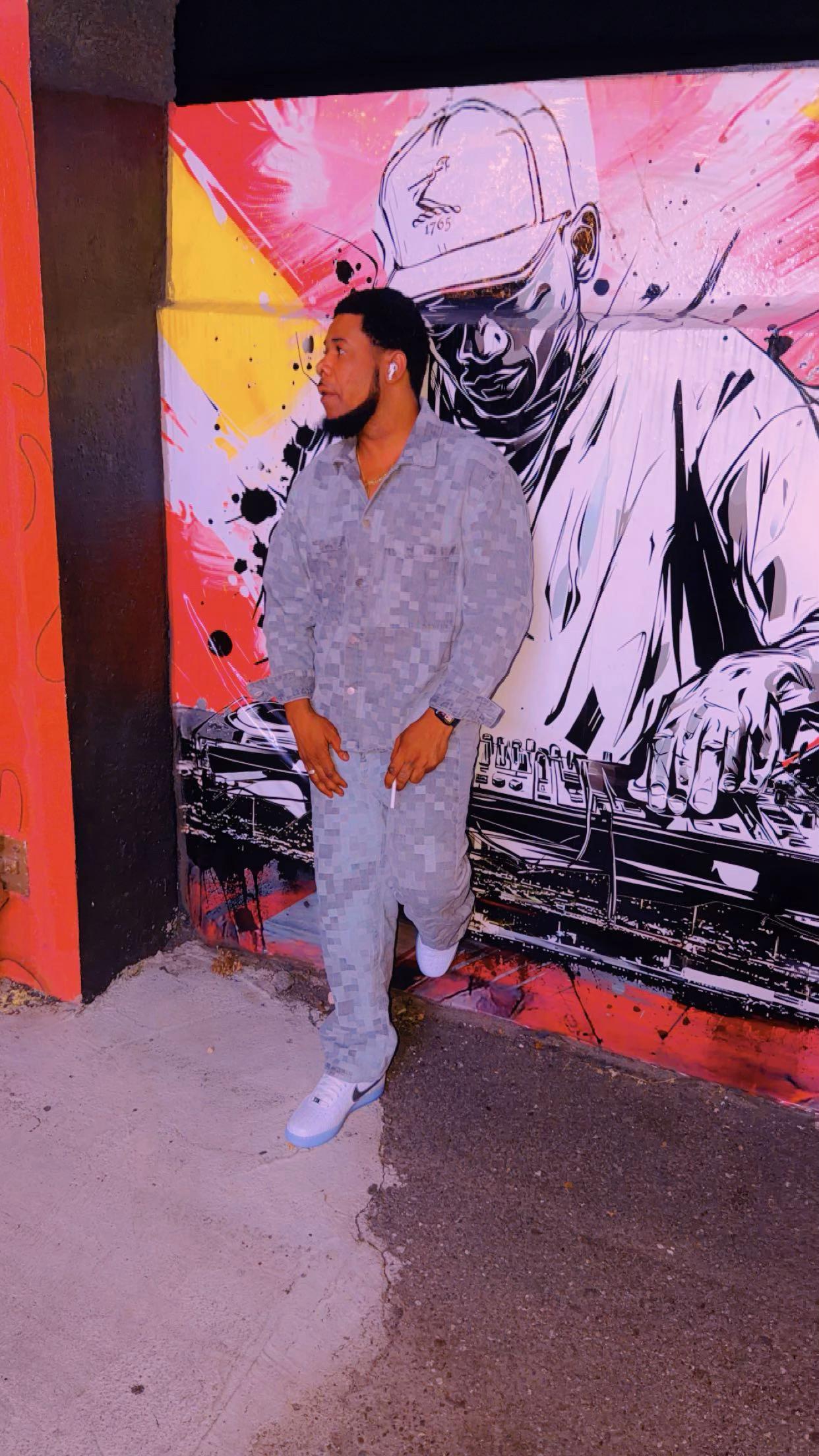 @realdjruxie