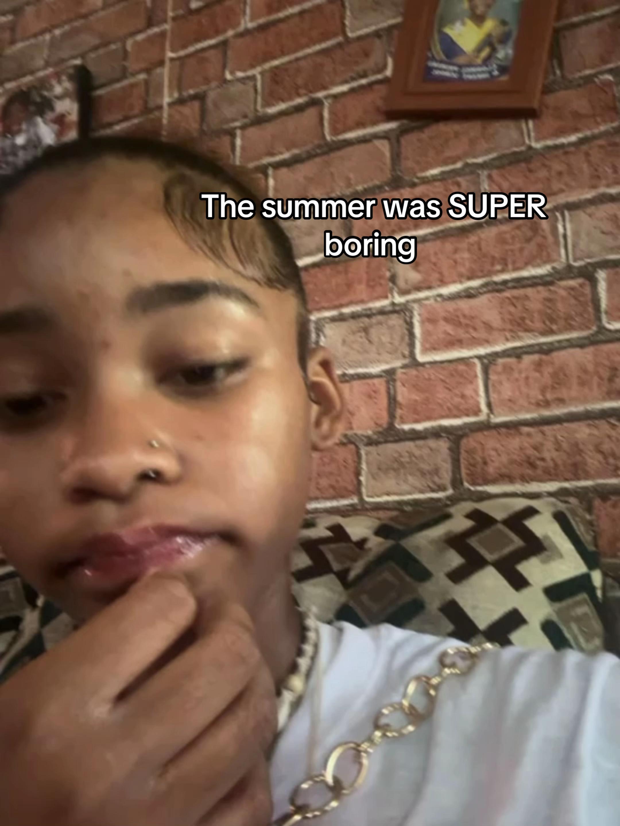 @𝓩𝖔𝖒𝖇𝖎𝖊🧟♀️