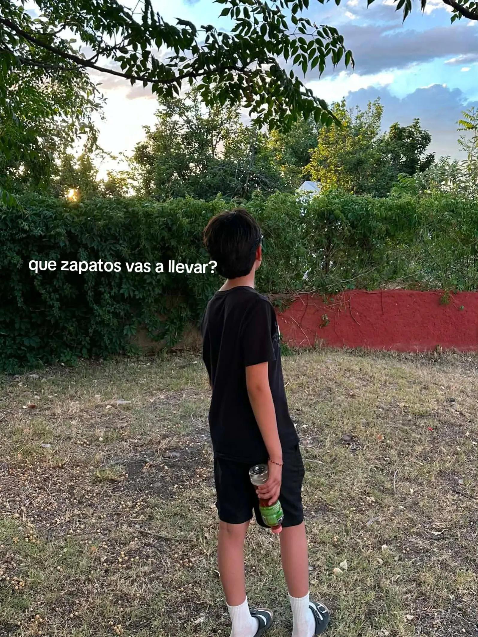 @𓀿︎