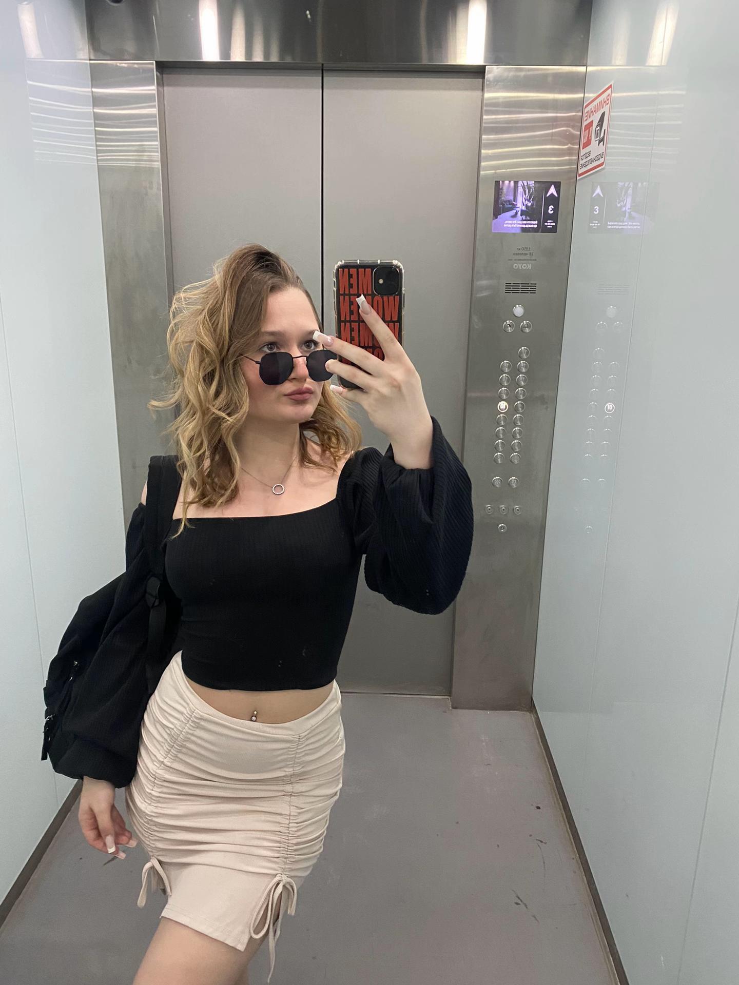 @вика