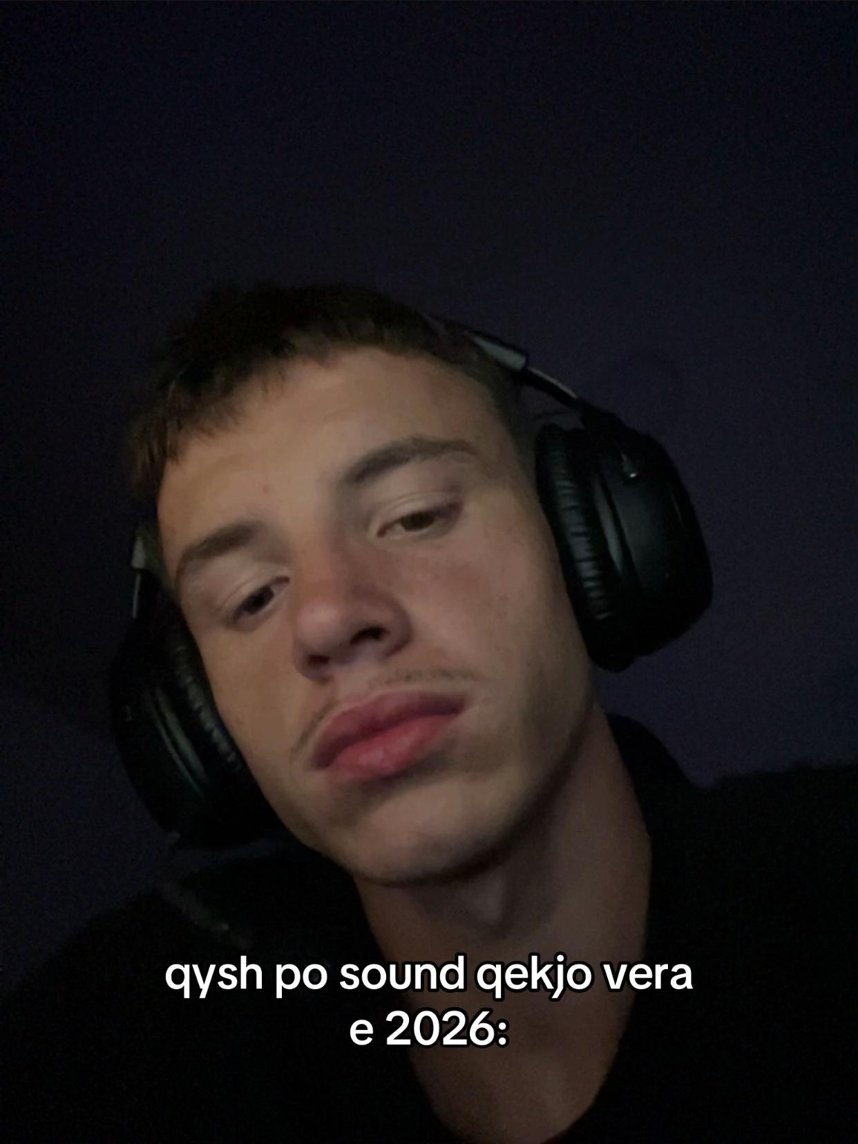 @ᶠˡʸʷⁱᵗʰˣʰᵉᵐᵃ🐝