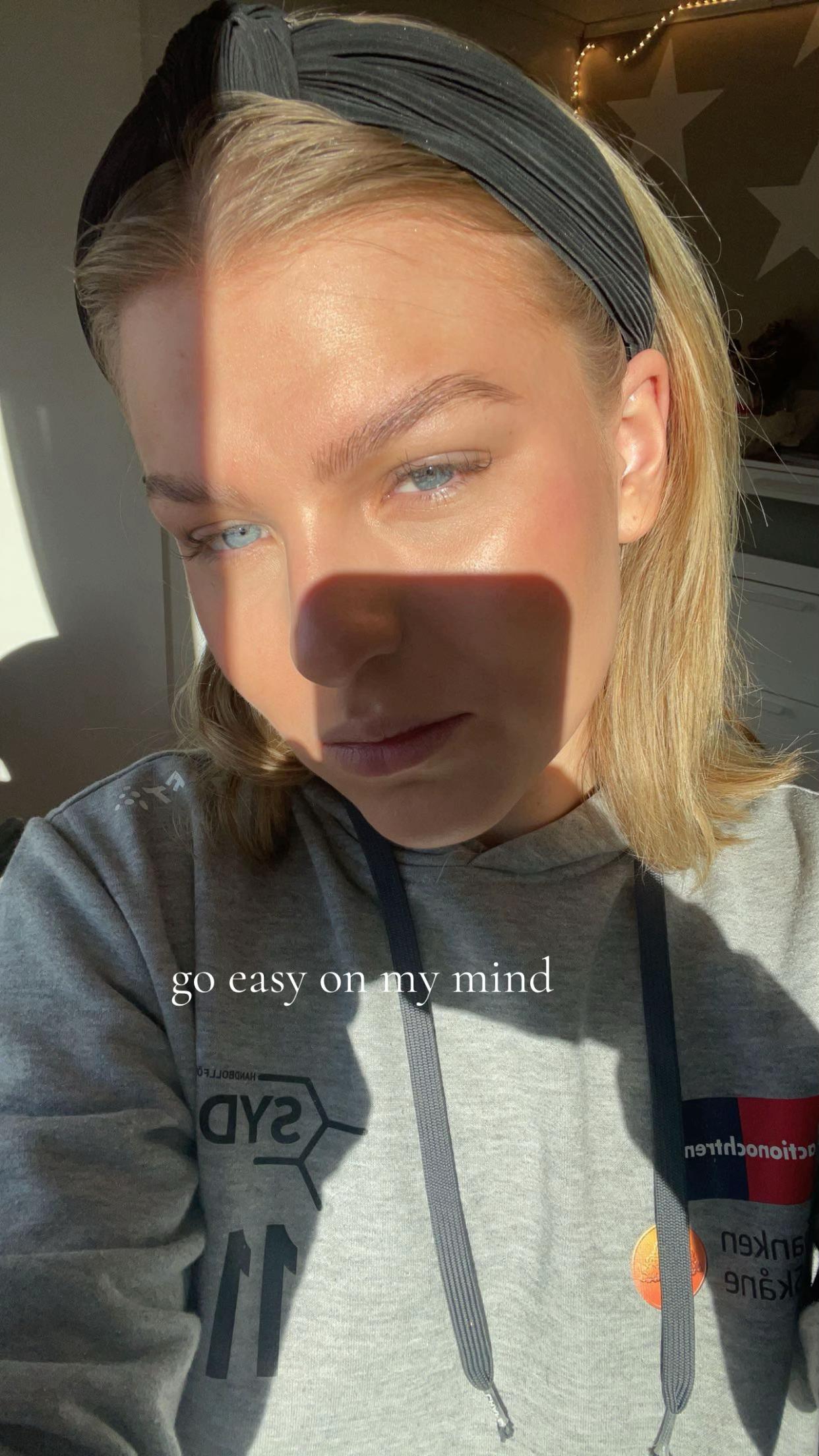 @𝓫𝓵𝓸𝓷𝓭𝓲𝓷𝓽𝓾𝓿𝓪