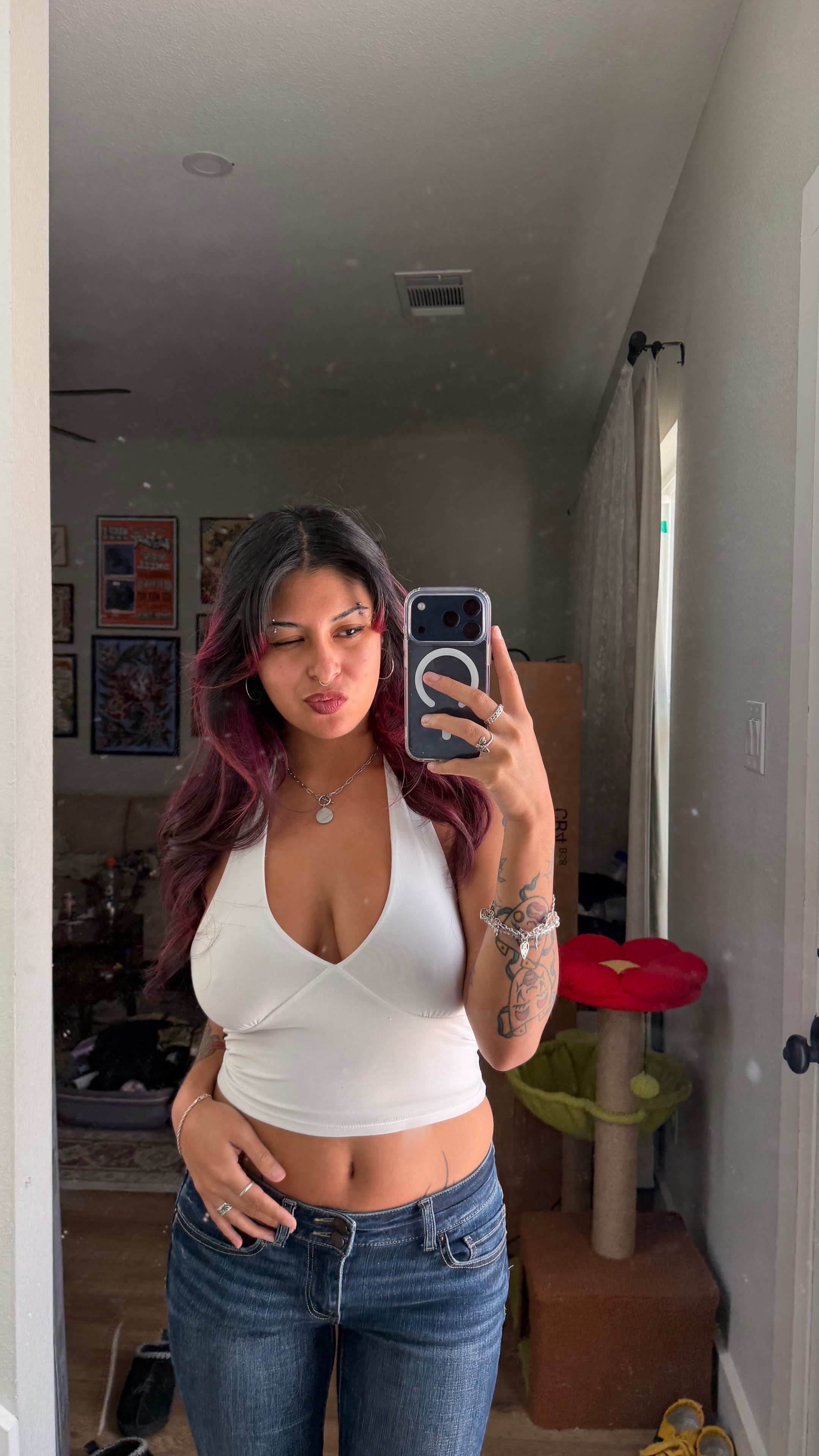 @jesslynn